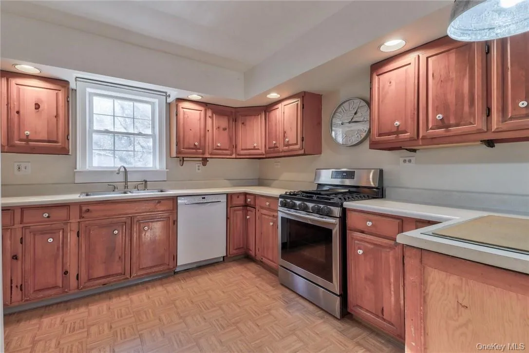 97 KITCHEN 97 KITCHEN