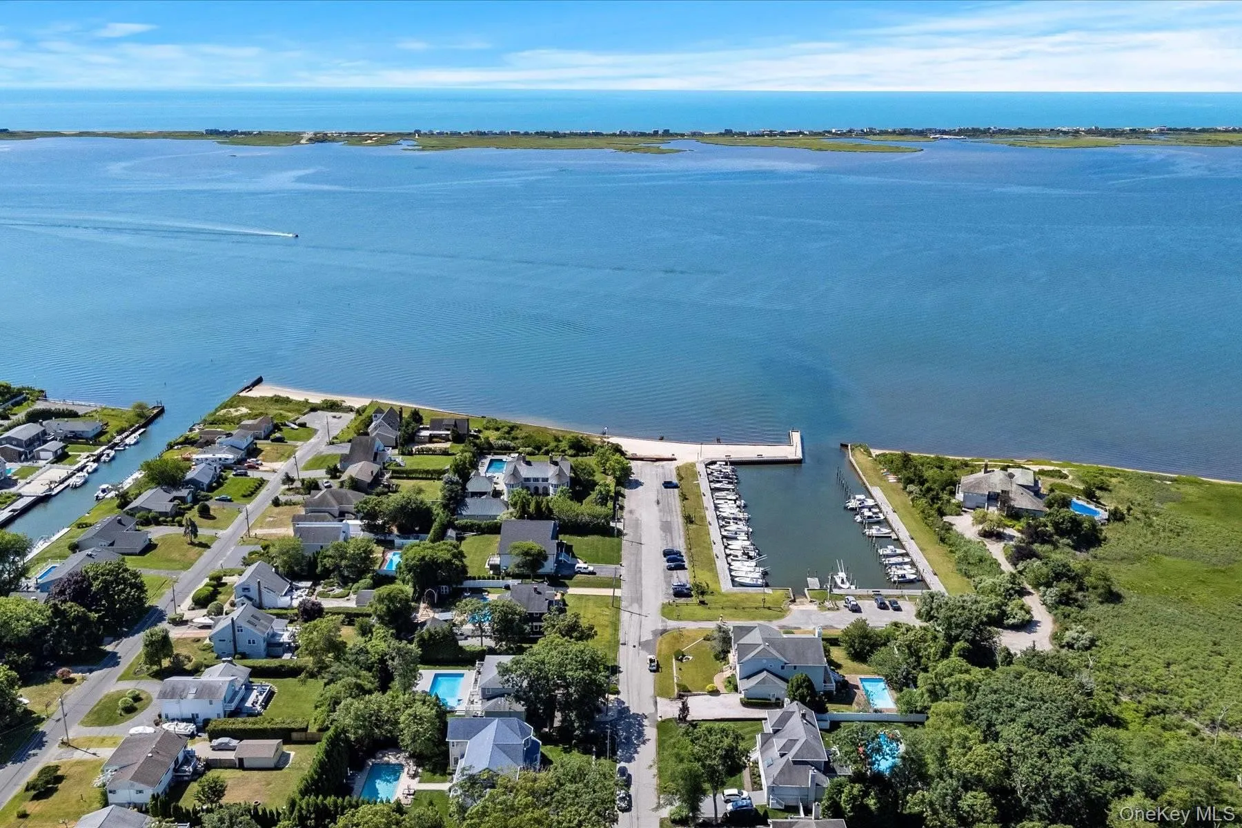 10 Sanderling Lane, Southampton, NY, 3 Bedrooms Bedrooms, 7 Rooms Rooms,1 BathroomBathrooms,Residential,For Rent,Sanderling,0,1022291 10 Sanderling Lane, Southampton, NY, 3 Bedrooms Bedrooms, 7 Rooms Rooms,1 BathroomBathrooms,Residential,For Rent,Sanderling,0,1022291