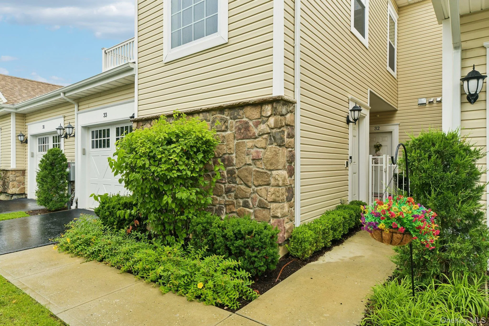 33 Greentree Court, Brookhaven, NY, 2 Bedrooms Bedrooms, 6 Rooms Rooms,2 BathroomsBathrooms,Residential,For Rent,Greentree,0,1022293 33 Greentree Court, Brookhaven, NY, 2 Bedrooms Bedrooms, 6 Rooms Rooms,2 BathroomsBathrooms,Residential,For Rent,Greentree,0,1022293