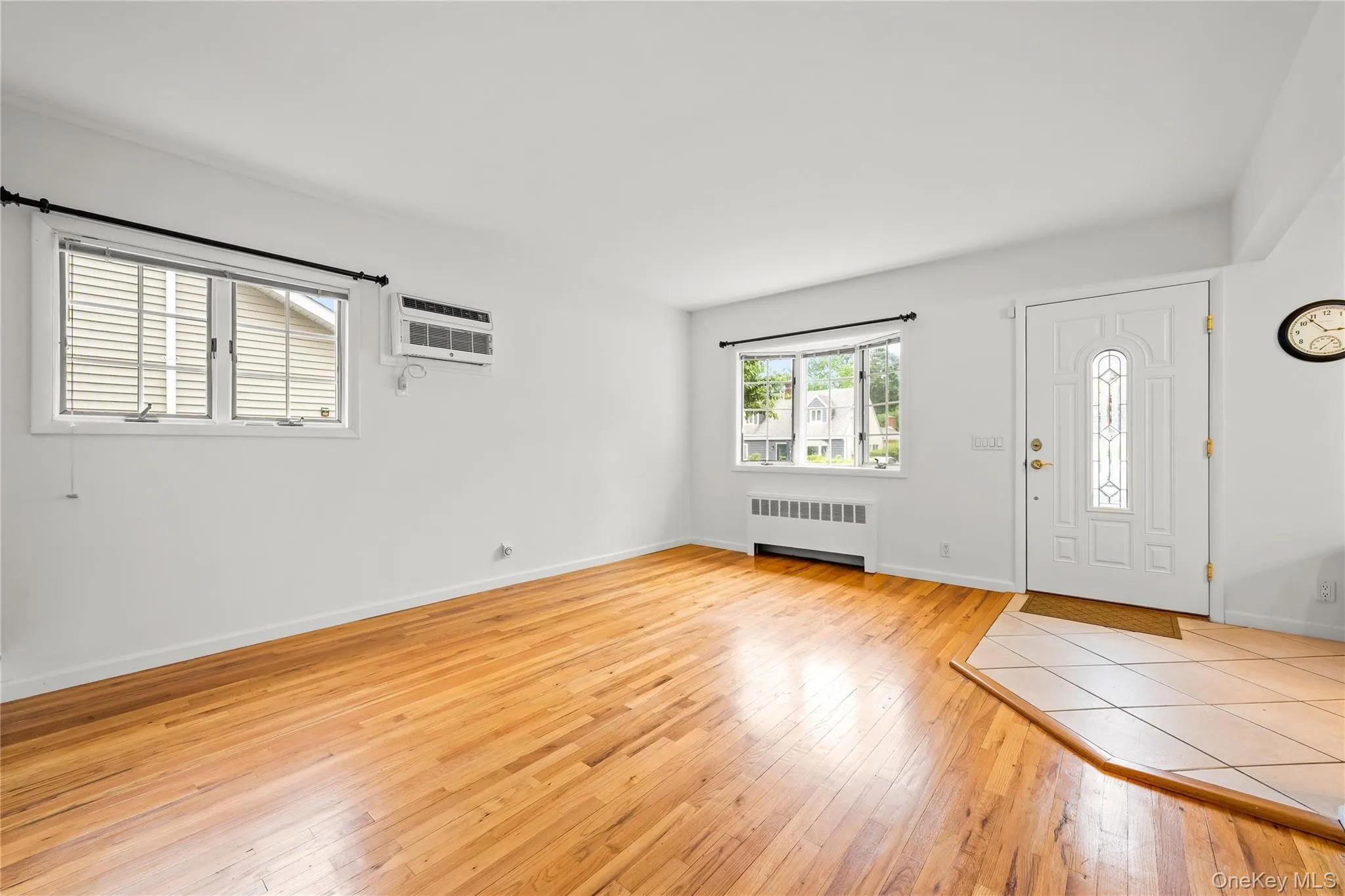 54 Edgewood Road, North Hempstead, NY, 4 Bedrooms Bedrooms, 6 Rooms Rooms,2 BathroomsBathrooms,Residential,For Rent,Edgewood,0,1022294 54 Edgewood Road, North Hempstead, NY, 4 Bedrooms Bedrooms, 6 Rooms Rooms,2 BathroomsBathrooms,Residential,For Rent,Edgewood,0,1022294