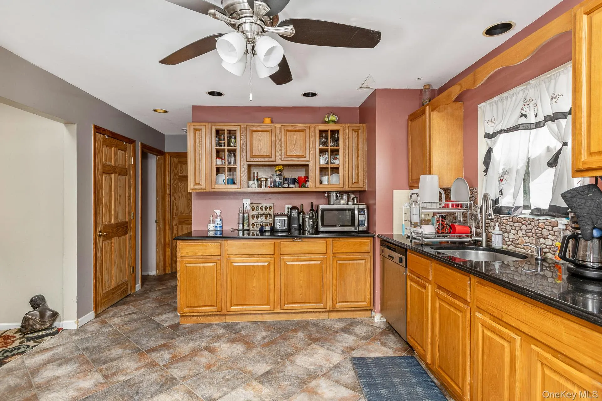 312 Peconic Avenue, Brookhaven, NY, 5 Bedrooms Bedrooms, 8 Rooms Rooms,3 BathroomsBathrooms,Residential,For Rent,Peconic,0,1022296 312 Peconic Avenue, Brookhaven, NY, 5 Bedrooms Bedrooms, 8 Rooms Rooms,3 BathroomsBathrooms,Residential,For Rent,Peconic,0,1022296
