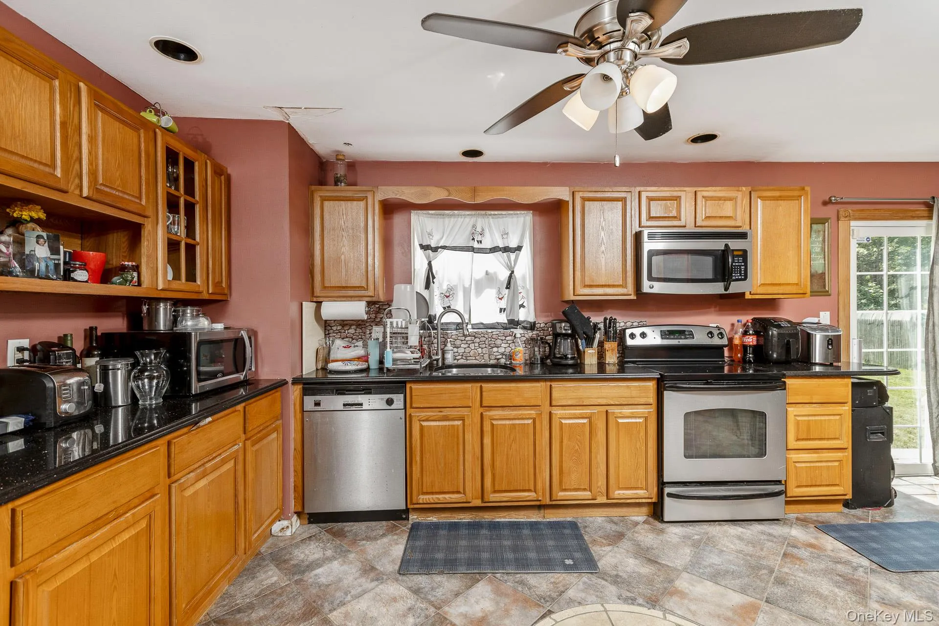 312 Peconic Avenue, Brookhaven, NY, 5 Bedrooms Bedrooms, 8 Rooms Rooms,3 BathroomsBathrooms,Residential,For Rent,Peconic,0,1022296 312 Peconic Avenue, Brookhaven, NY, 5 Bedrooms Bedrooms, 8 Rooms Rooms,3 BathroomsBathrooms,Residential,For Rent,Peconic,0,1022296