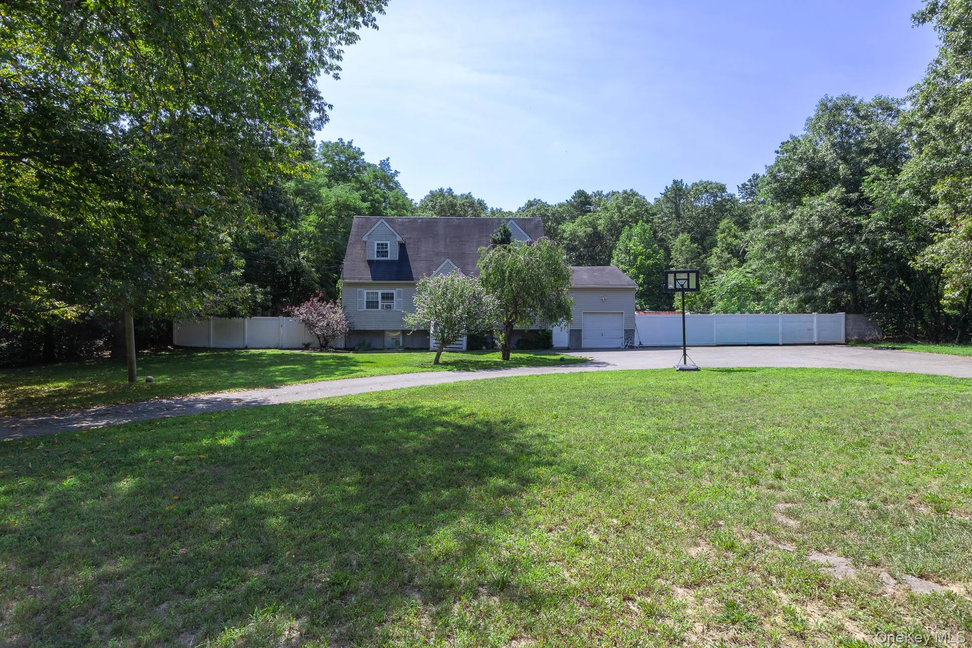 312 Peconic Avenue, Brookhaven, NY, 5 Bedrooms Bedrooms, 8 Rooms Rooms,3 BathroomsBathrooms,Residential,For Rent,Peconic,0,1022296 312 Peconic Avenue, Brookhaven, NY, 5 Bedrooms Bedrooms, 8 Rooms Rooms,3 BathroomsBathrooms,Residential,For Rent,Peconic,0,1022296