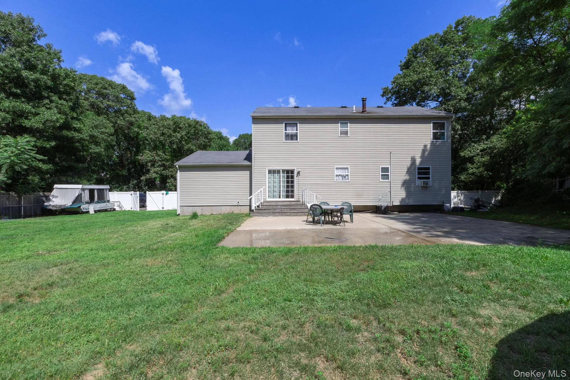 312 Peconic Avenue, Brookhaven, NY, 5 Bedrooms Bedrooms, 8 Rooms Rooms,3 BathroomsBathrooms,Residential,For Rent,Peconic,0,1022296 312 Peconic Avenue, Brookhaven, NY, 5 Bedrooms Bedrooms, 8 Rooms Rooms,3 BathroomsBathrooms,Residential,For Rent,Peconic,0,1022296