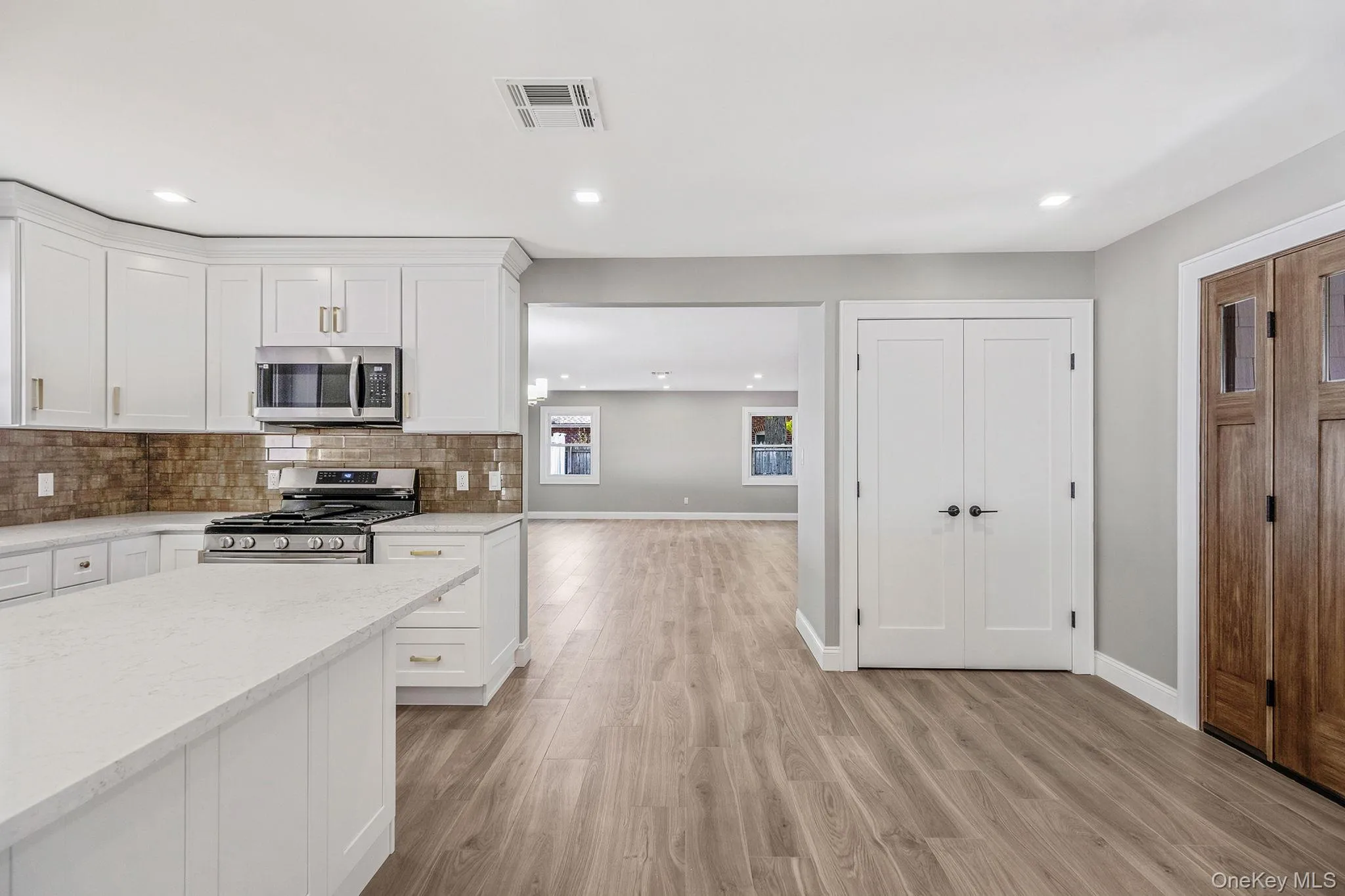 1335 Stony Brook Road, Brookhaven, NY, 4 Bedrooms Bedrooms, 9 Rooms Rooms,3 BathroomsBathrooms,Residential Lease,For Rent,Stony Brook,0,1022298 1335 Stony Brook Road, Brookhaven, NY, 4 Bedrooms Bedrooms, 9 Rooms Rooms,3 BathroomsBathrooms,Residential Lease,For Rent,Stony Brook,0,1022298