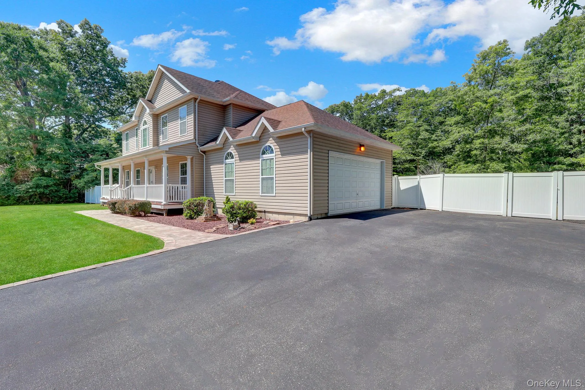 144 Mill Road, Brookhaven, NY, 4 Bedrooms Bedrooms, 10 Rooms Rooms,2 BathroomsBathrooms,Residential,For Rent,Mill,0,1022300 144 Mill Road, Brookhaven, NY, 4 Bedrooms Bedrooms, 10 Rooms Rooms,2 BathroomsBathrooms,Residential,For Rent,Mill,0,1022300
