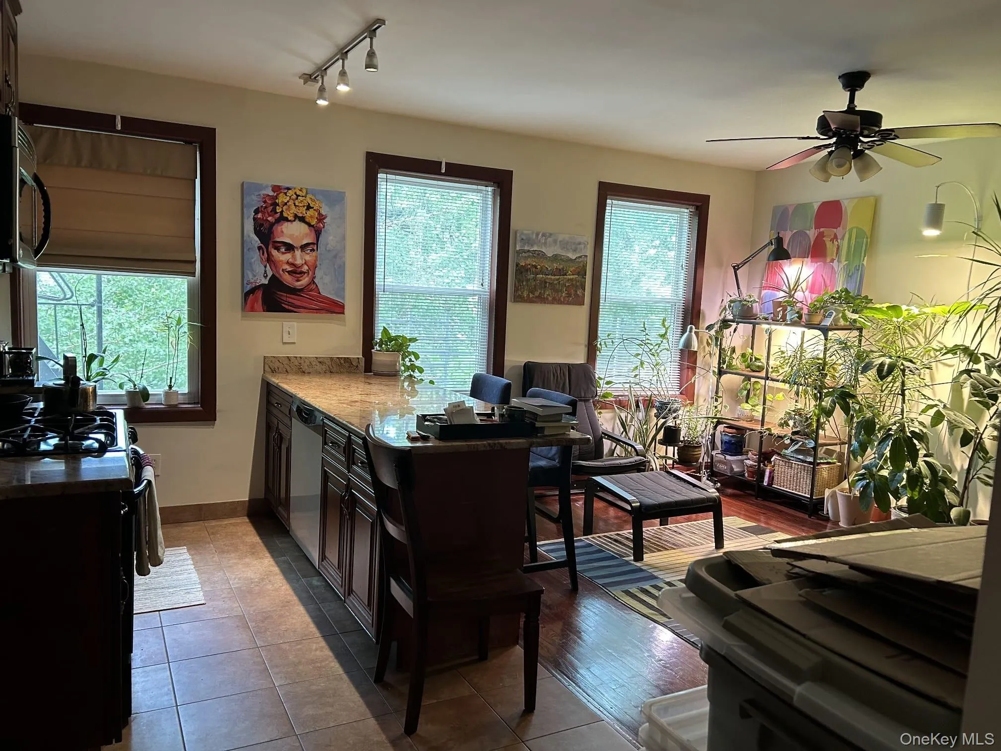 148 Main Street, North Hempstead, NY, 2 Bedrooms Bedrooms, 5 Rooms Rooms,2 BathroomsBathrooms,Residential Lease,For Rent,Main,0,1022308 148 Main Street, North Hempstead, NY, 2 Bedrooms Bedrooms, 5 Rooms Rooms,2 BathroomsBathrooms,Residential Lease,For Rent,Main,0,1022308