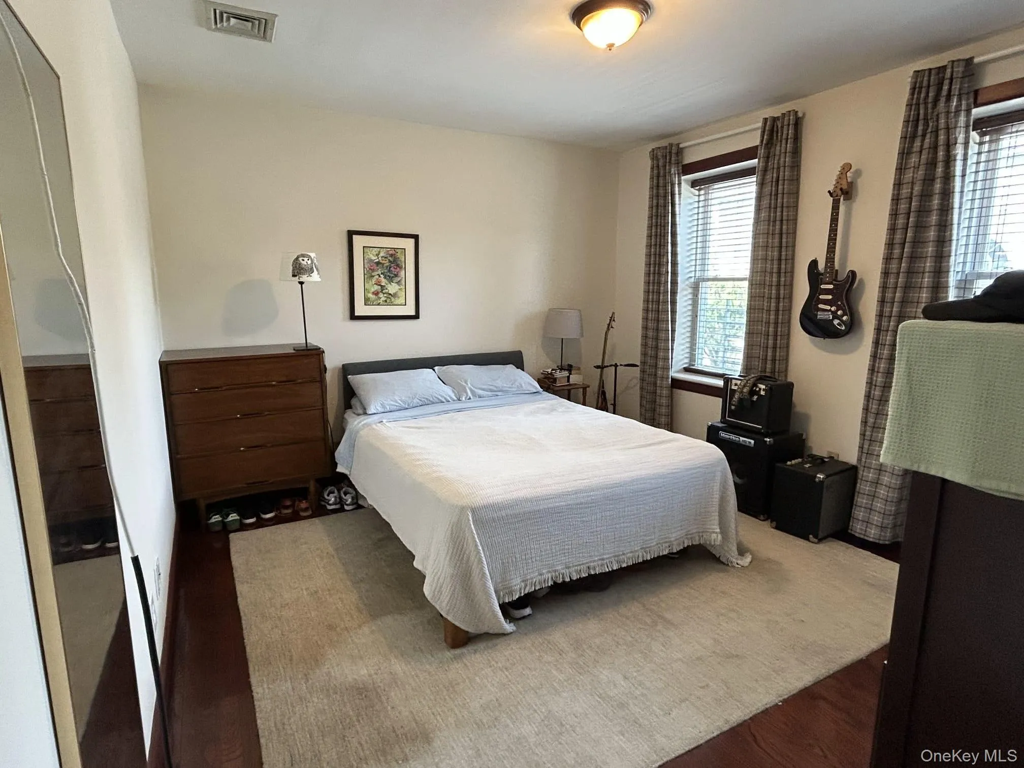 148 Main Street, North Hempstead, NY, 2 Bedrooms Bedrooms, 5 Rooms Rooms,2 BathroomsBathrooms,Residential Lease,For Rent,Main,0,1022308 148 Main Street, North Hempstead, NY, 2 Bedrooms Bedrooms, 5 Rooms Rooms,2 BathroomsBathrooms,Residential Lease,For Rent,Main,0,1022308