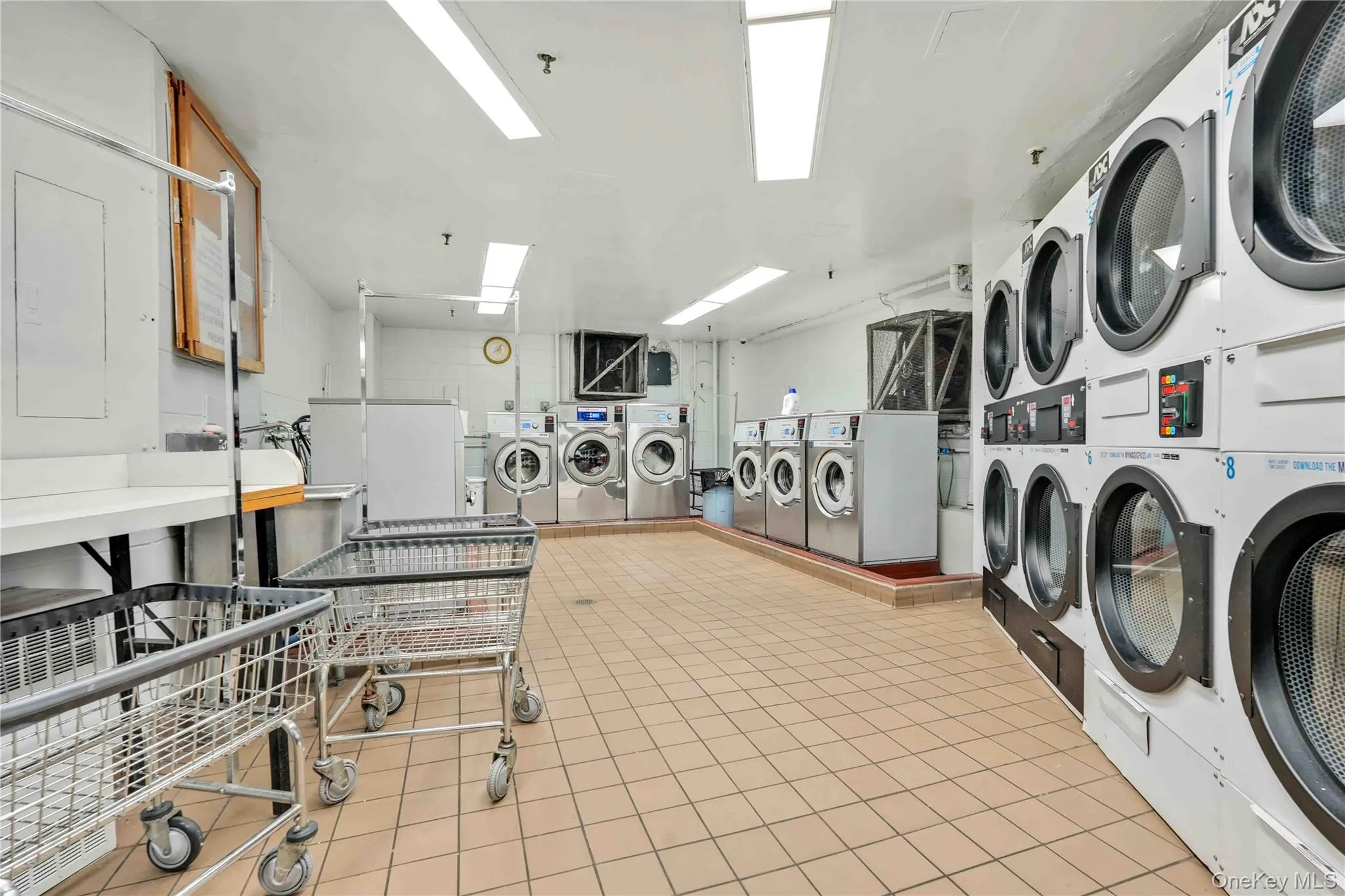 13835 Elder Avenue, New York, NY, 1 Bedroom Bedrooms, 5 Rooms Rooms,1 BathroomBathrooms,Residential,For Rent,Elder,0,1022312 13835 Elder Avenue, New York, NY, 1 Bedroom Bedrooms, 5 Rooms Rooms,1 BathroomBathrooms,Residential,For Rent,Elder,0,1022312