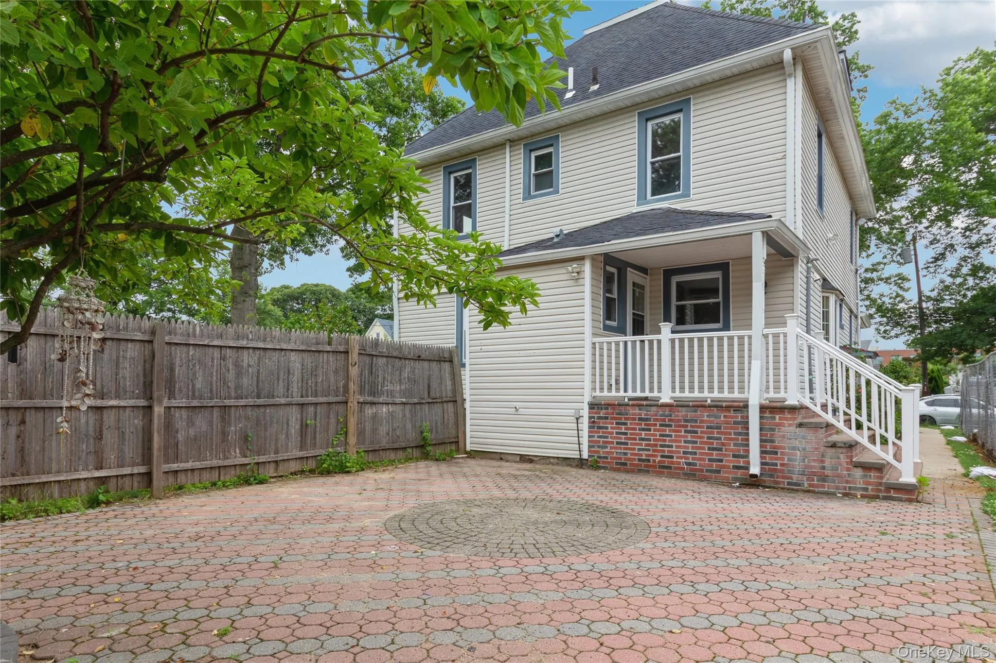 112 Woods Avenue, Hempstead, NY, 7 Bedrooms Bedrooms, 13 Rooms Rooms,3 BathroomsBathrooms,Residential,For Rent,Woods,0,1022313 112 Woods Avenue, Hempstead, NY, 7 Bedrooms Bedrooms, 13 Rooms Rooms,3 BathroomsBathrooms,Residential,For Rent,Woods,0,1022313
