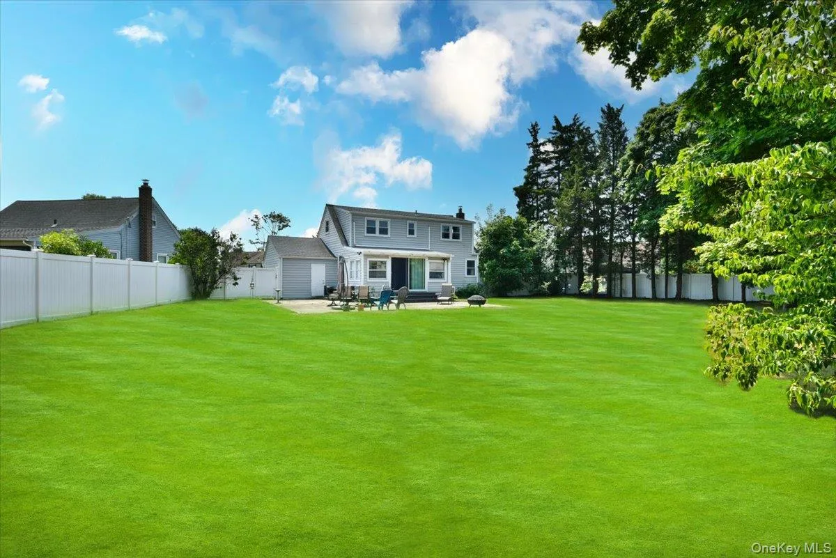2 Ford Drive, Oyster Bay, NY, 4 Bedrooms Bedrooms, 9 Rooms Rooms,1 BathroomBathrooms,Residential,For Rent,Ford,0,1022316 2 Ford Drive, Oyster Bay, NY, 4 Bedrooms Bedrooms, 9 Rooms Rooms,1 BathroomBathrooms,Residential,For Rent,Ford,0,1022316