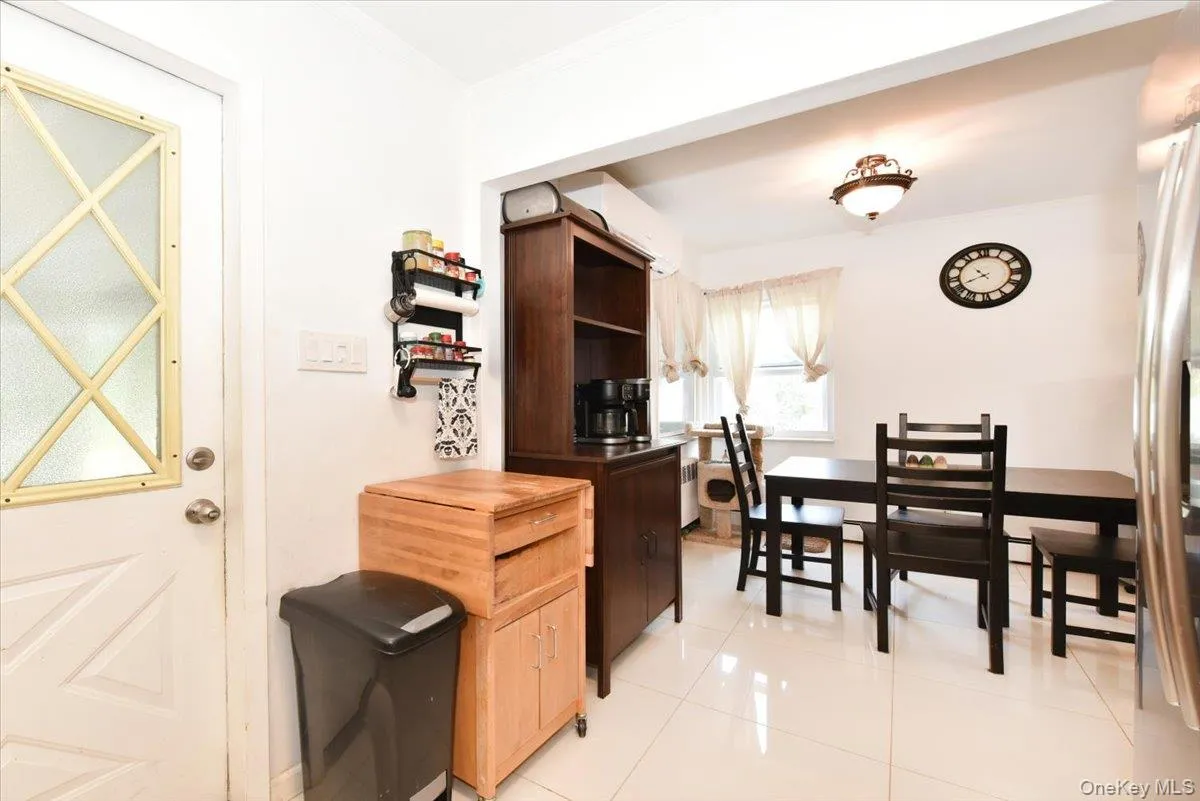 2 Ford Drive, Oyster Bay, NY, 4 Bedrooms Bedrooms, 9 Rooms Rooms,1 BathroomBathrooms,Residential,For Rent,Ford,0,1022316 2 Ford Drive, Oyster Bay, NY, 4 Bedrooms Bedrooms, 9 Rooms Rooms,1 BathroomBathrooms,Residential,For Rent,Ford,0,1022316