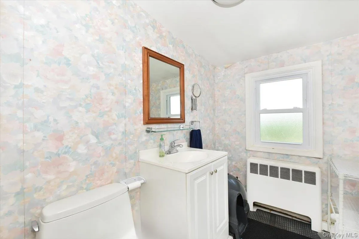 2 Ford Drive, Oyster Bay, NY, 4 Bedrooms Bedrooms, 9 Rooms Rooms,1 BathroomBathrooms,Residential,For Rent,Ford,0,1022316 2 Ford Drive, Oyster Bay, NY, 4 Bedrooms Bedrooms, 9 Rooms Rooms,1 BathroomBathrooms,Residential,For Rent,Ford,0,1022316