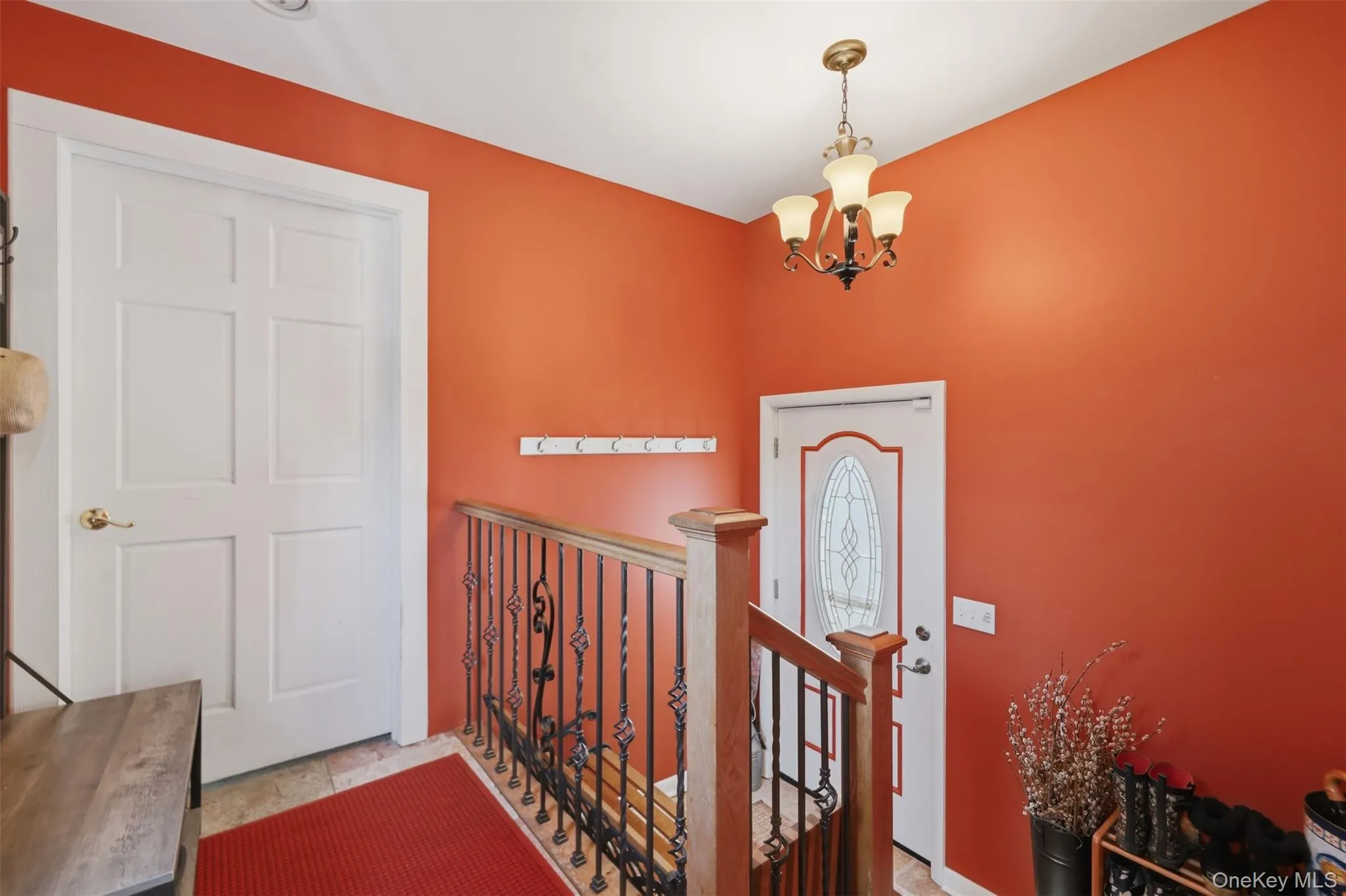 Side entrance Foyer Side entrance Foyer