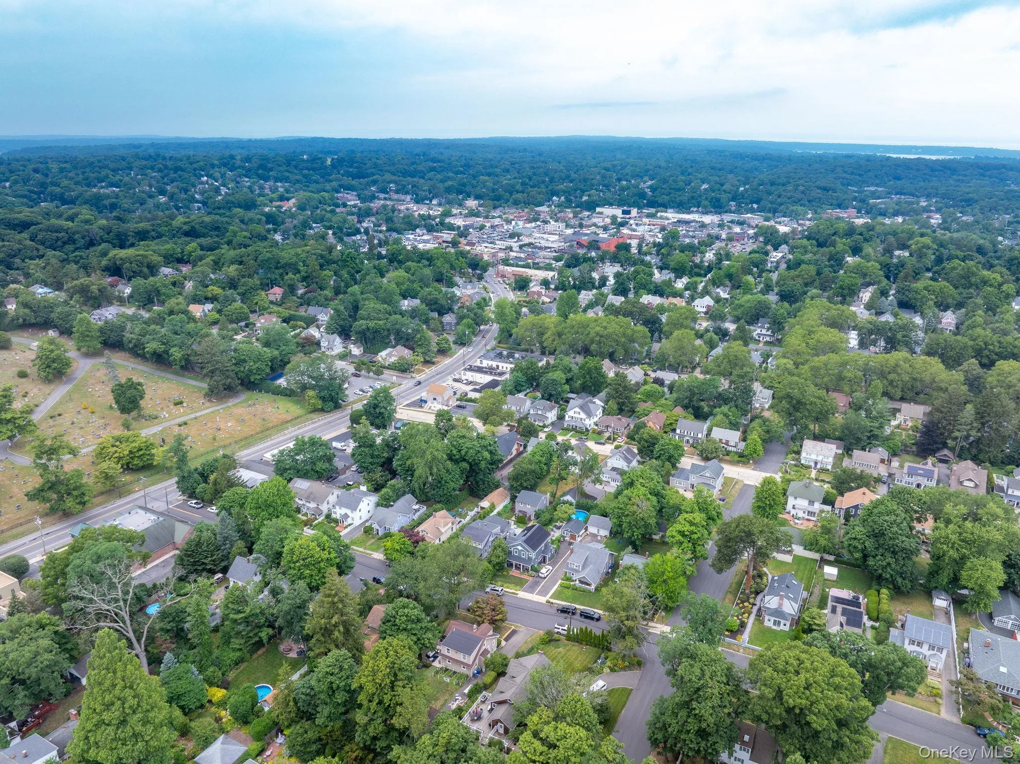 26 Fairmount Street, Huntington, NY, 4 Bedrooms Bedrooms, 7 Rooms Rooms,2 BathroomsBathrooms,Residential,For Rent,Fairmount,0,1022330 26 Fairmount Street, Huntington, NY, 4 Bedrooms Bedrooms, 7 Rooms Rooms,2 BathroomsBathrooms,Residential,For Rent,Fairmount,0,1022330
