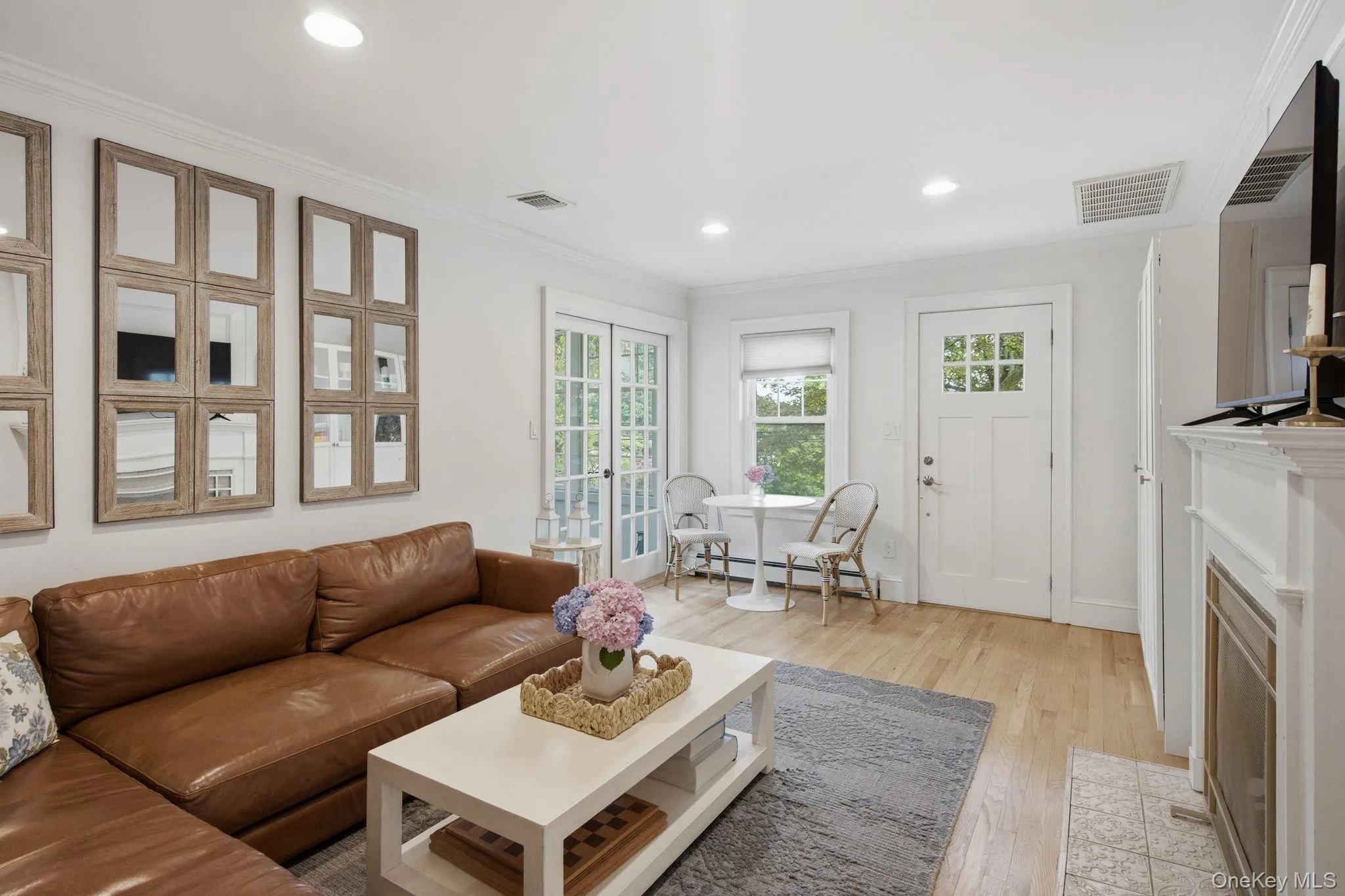26 Fairmount Street, Huntington, NY, 4 Bedrooms Bedrooms, 7 Rooms Rooms,2 BathroomsBathrooms,Residential,For Rent,Fairmount,0,1022330 26 Fairmount Street, Huntington, NY, 4 Bedrooms Bedrooms, 7 Rooms Rooms,2 BathroomsBathrooms,Residential,For Rent,Fairmount,0,1022330