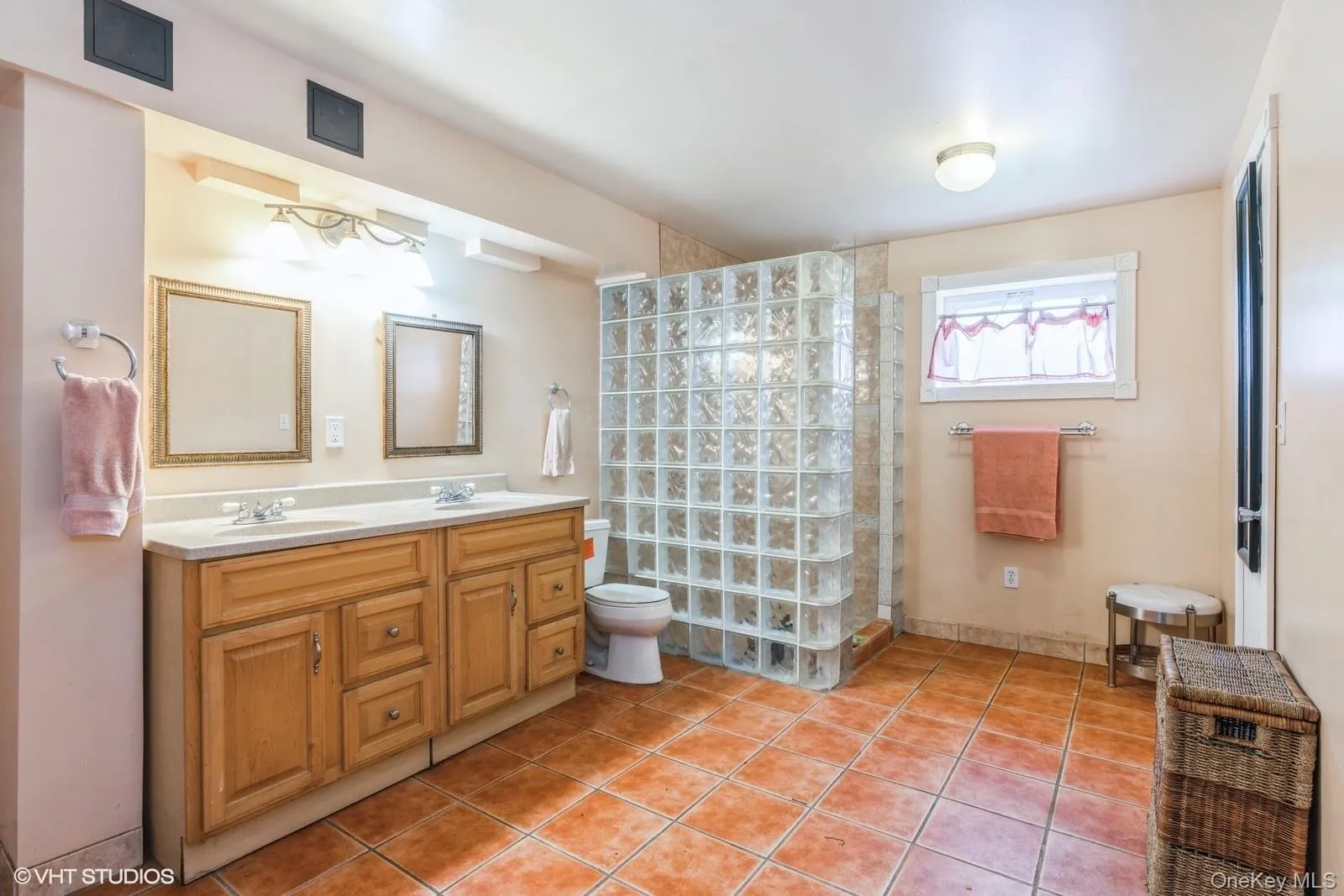 37 Old Post Lane, Mamaroneck, NY, 4 Bedrooms Bedrooms, 8 Rooms Rooms,3 BathroomsBathrooms,Residential,For Rent,Old Post,0,1022332 37 Old Post Lane, Mamaroneck, NY, 4 Bedrooms Bedrooms, 8 Rooms Rooms,3 BathroomsBathrooms,Residential,For Rent,Old Post,0,1022332
