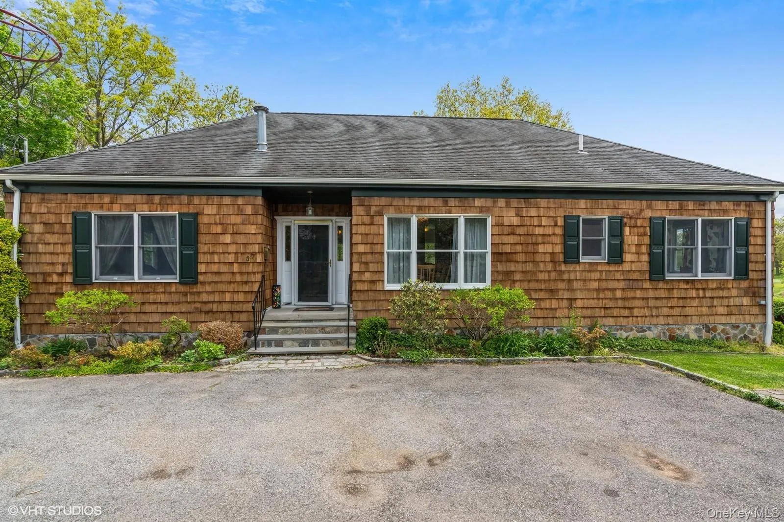 37 Old Post Lane, Mamaroneck, NY, 4 Bedrooms Bedrooms, 8 Rooms Rooms,3 BathroomsBathrooms,Residential,For Rent,Old Post,0,1022332 37 Old Post Lane, Mamaroneck, NY, 4 Bedrooms Bedrooms, 8 Rooms Rooms,3 BathroomsBathrooms,Residential,For Rent,Old Post,0,1022332