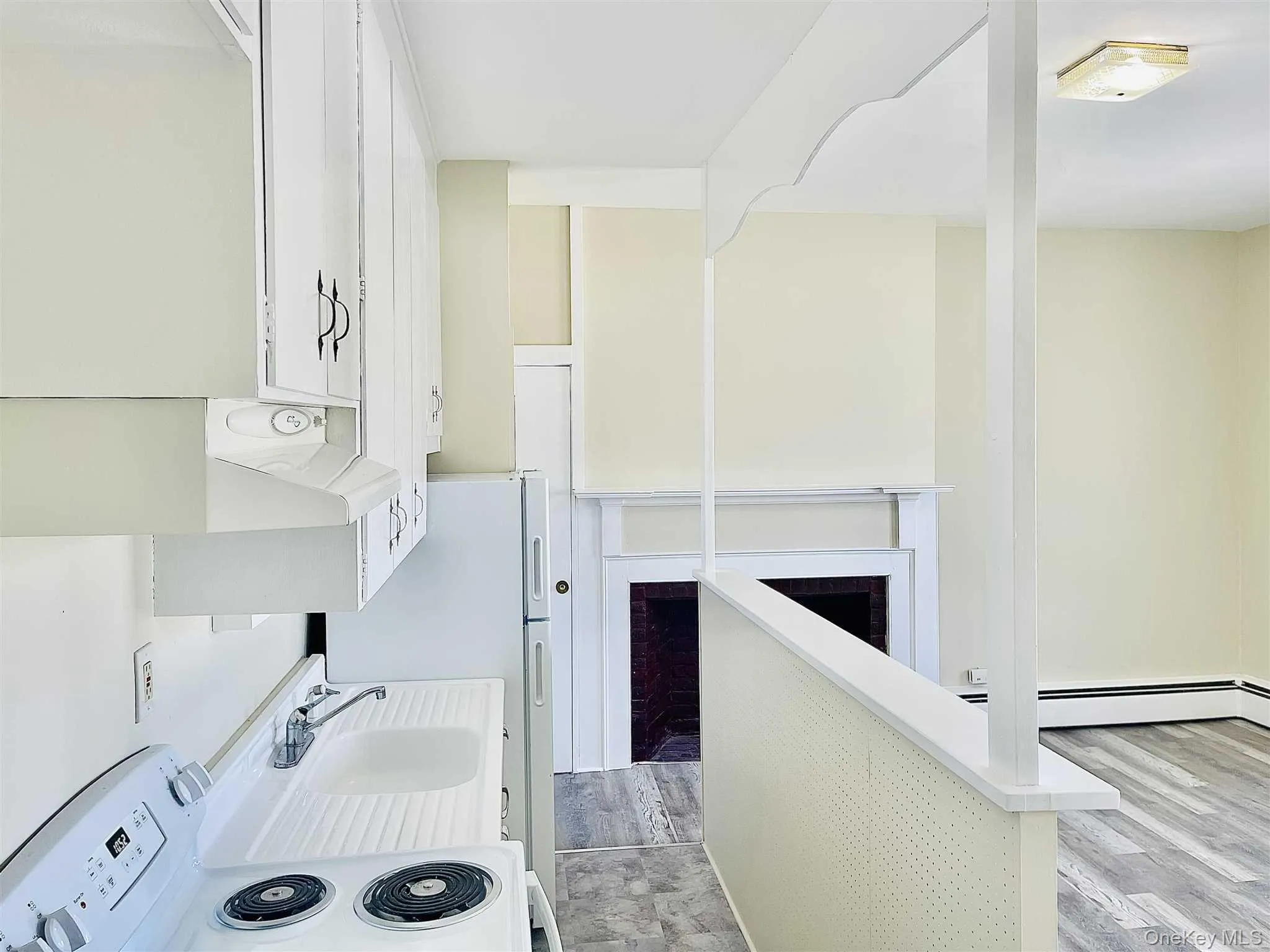 1612 Main Street, Pleasant Valley, NY, 1 Bedroom Bedrooms, 3 Rooms Rooms,1 BathroomBathrooms,Residential Lease,For Rent,Main,0,1022333 1612 Main Street, Pleasant Valley, NY, 1 Bedroom Bedrooms, 3 Rooms Rooms,1 BathroomBathrooms,Residential Lease,For Rent,Main,0,1022333
