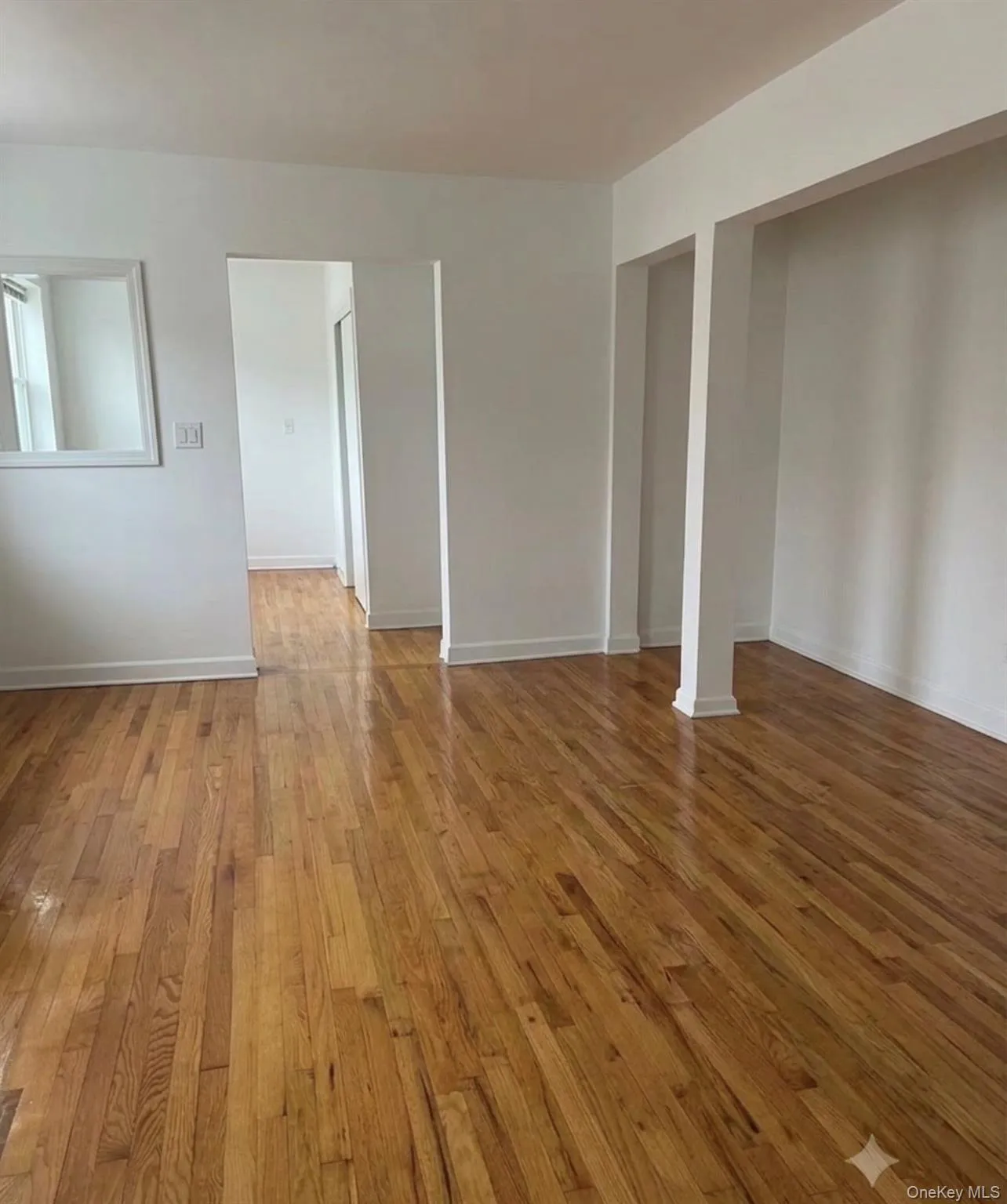 7 BOND Street, North Hempstead, NY, 2 Bedrooms Bedrooms, 4 Rooms Rooms,1 BathroomBathrooms,Residential Lease,For Rent,BOND,0,1022336 7 BOND Street, North Hempstead, NY, 2 Bedrooms Bedrooms, 4 Rooms Rooms,1 BathroomBathrooms,Residential Lease,For Rent,BOND,0,1022336