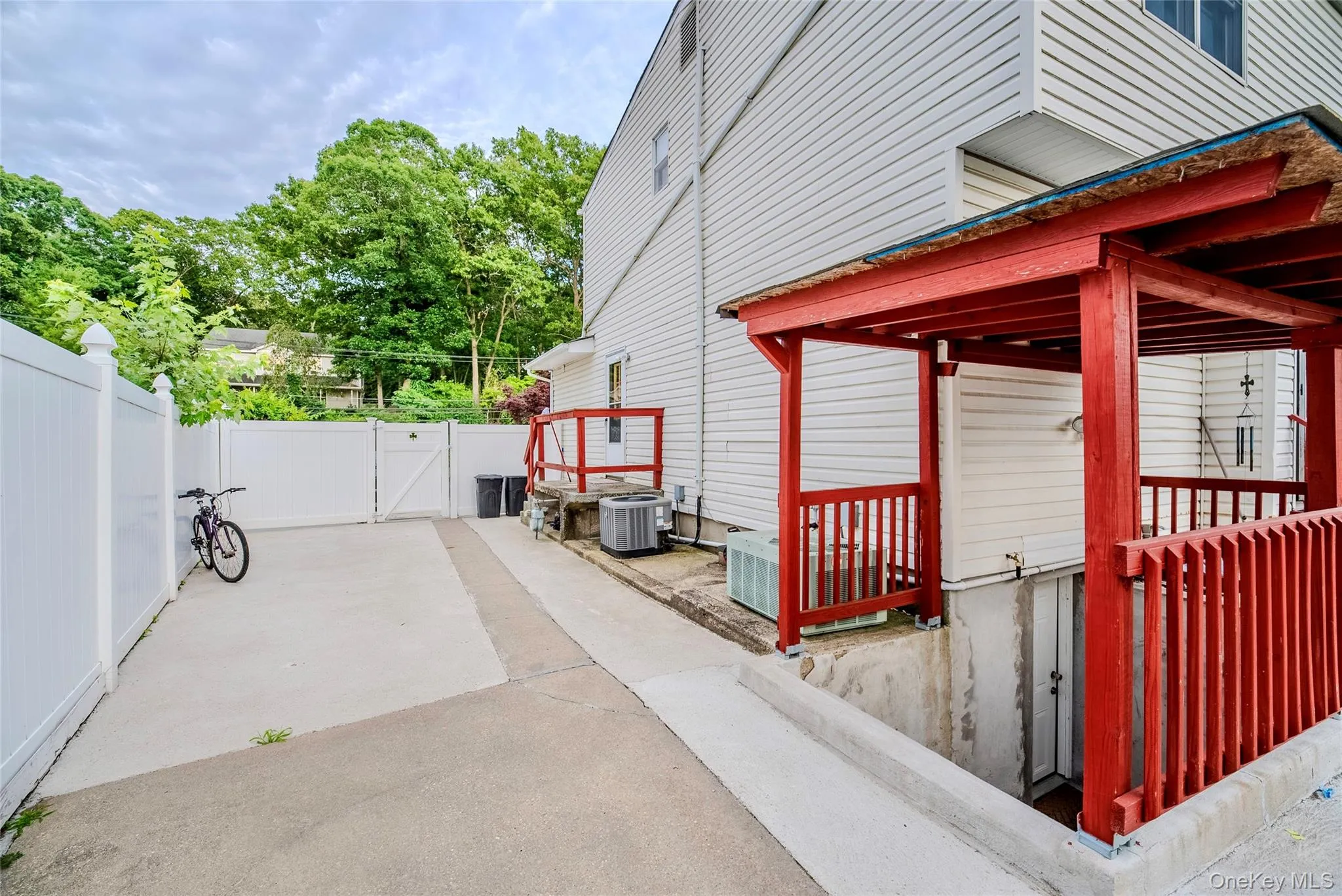 44 Howell Avenue, Brookhaven, NY, 5 Bedrooms Bedrooms, 10 Rooms Rooms,4 BathroomsBathrooms,Residential,For Rent,Howell,0,1022337 44 Howell Avenue, Brookhaven, NY, 5 Bedrooms Bedrooms, 10 Rooms Rooms,4 BathroomsBathrooms,Residential,For Rent,Howell,0,1022337