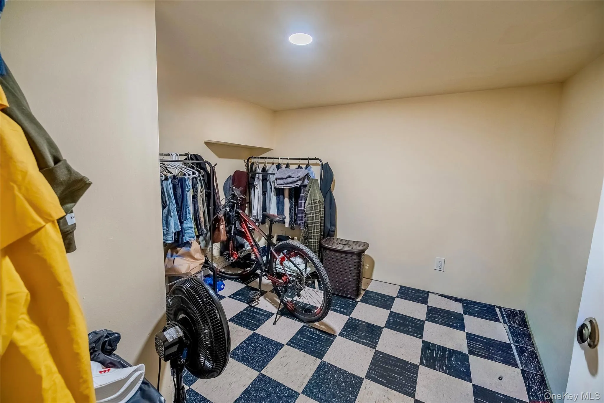 44 Howell Avenue, Brookhaven, NY, 5 Bedrooms Bedrooms, 10 Rooms Rooms,4 BathroomsBathrooms,Residential,For Rent,Howell,0,1022337 44 Howell Avenue, Brookhaven, NY, 5 Bedrooms Bedrooms, 10 Rooms Rooms,4 BathroomsBathrooms,Residential,For Rent,Howell,0,1022337
