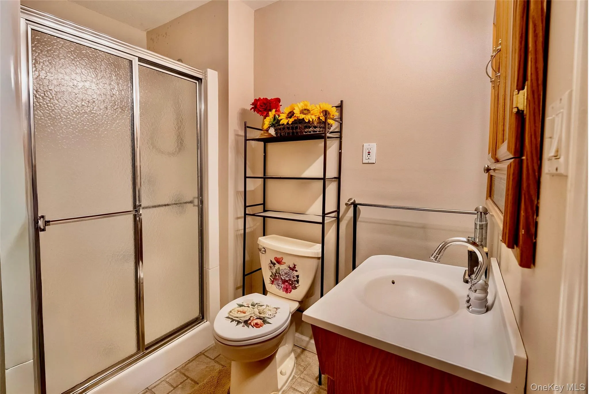 44 Howell Avenue, Brookhaven, NY, 5 Bedrooms Bedrooms, 10 Rooms Rooms,4 BathroomsBathrooms,Residential,For Rent,Howell,0,1022337 44 Howell Avenue, Brookhaven, NY, 5 Bedrooms Bedrooms, 10 Rooms Rooms,4 BathroomsBathrooms,Residential,For Rent,Howell,0,1022337