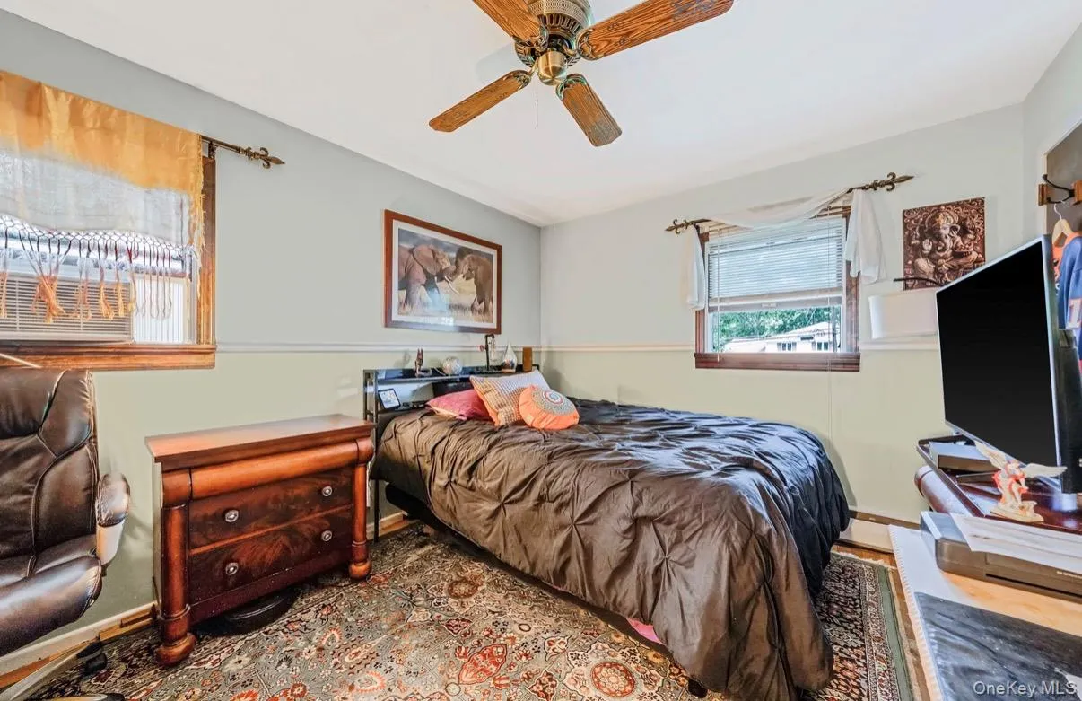 26 Harvard Lane, Smithtown, NY, 3 Bedrooms Bedrooms, 7 Rooms Rooms,1 BathroomBathrooms,Residential,For Rent,Harvard,0,1022339 26 Harvard Lane, Smithtown, NY, 3 Bedrooms Bedrooms, 7 Rooms Rooms,1 BathroomBathrooms,Residential,For Rent,Harvard,0,1022339