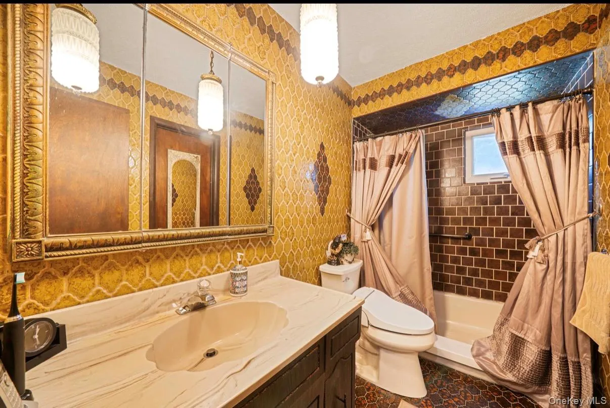 26 Harvard Lane, Smithtown, NY, 3 Bedrooms Bedrooms, 7 Rooms Rooms,1 BathroomBathrooms,Residential,For Rent,Harvard,0,1022339 26 Harvard Lane, Smithtown, NY, 3 Bedrooms Bedrooms, 7 Rooms Rooms,1 BathroomBathrooms,Residential,For Rent,Harvard,0,1022339