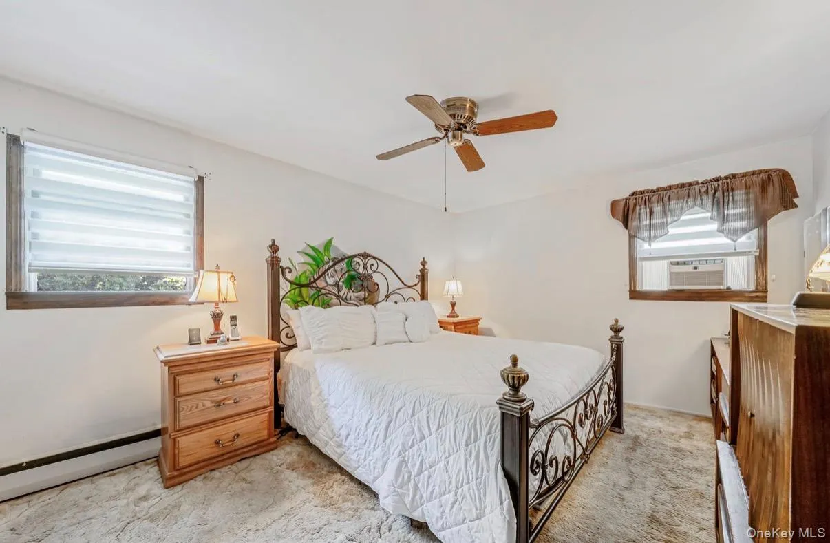 26 Harvard Lane, Smithtown, NY, 3 Bedrooms Bedrooms, 7 Rooms Rooms,1 BathroomBathrooms,Residential,For Rent,Harvard,0,1022339 26 Harvard Lane, Smithtown, NY, 3 Bedrooms Bedrooms, 7 Rooms Rooms,1 BathroomBathrooms,Residential,For Rent,Harvard,0,1022339