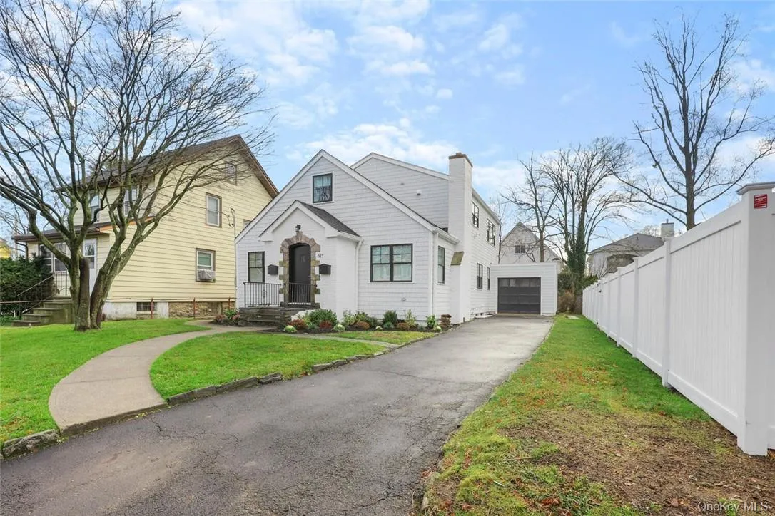 517 Walnut Street, Rye Town, NY, 3 Bedrooms Bedrooms, 5 Rooms Rooms,2 BathroomsBathrooms,Residential Lease,For Rent,Walnut,0,1022340 517 Walnut Street, Rye Town, NY, 3 Bedrooms Bedrooms, 5 Rooms Rooms,2 BathroomsBathrooms,Residential Lease,For Rent,Walnut,0,1022340