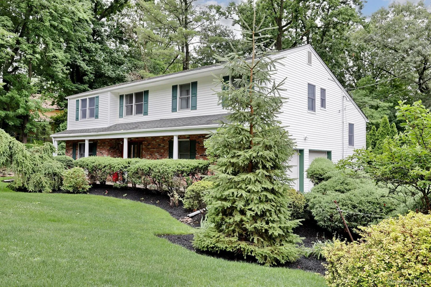 32 Newport Avenue, Orangetown, NY, 4 Bedrooms Bedrooms, 8 Rooms Rooms,2 BathroomsBathrooms,Residential,For Rent,Newport,0,1022343 32 Newport Avenue, Orangetown, NY, 4 Bedrooms Bedrooms, 8 Rooms Rooms,2 BathroomsBathrooms,Residential,For Rent,Newport,0,1022343