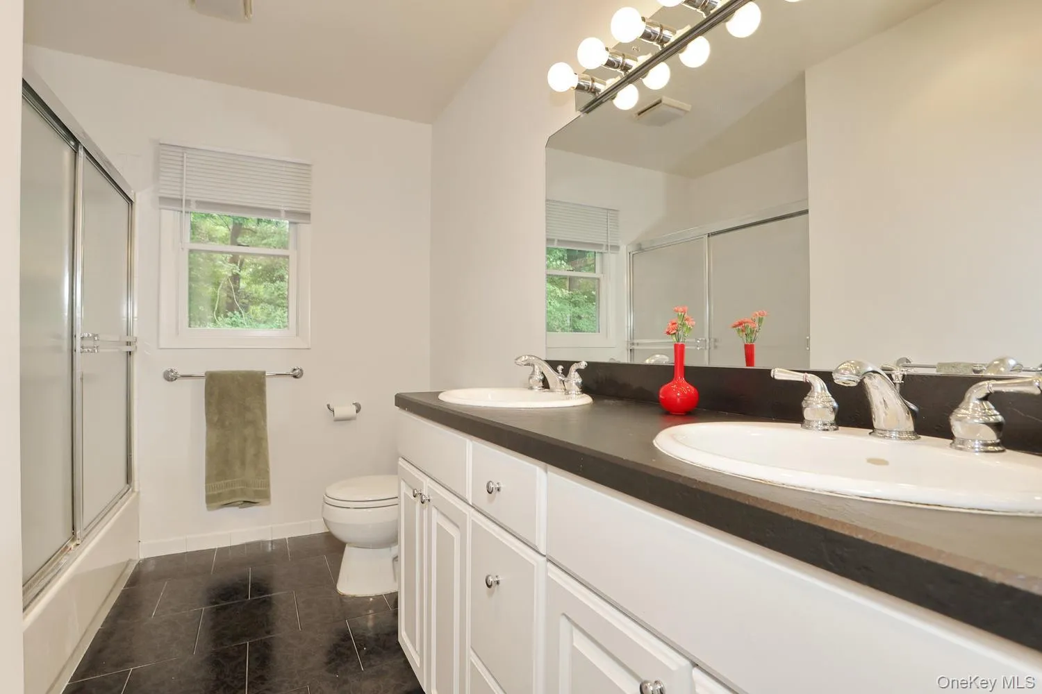 32 Newport Avenue, Orangetown, NY, 4 Bedrooms Bedrooms, 8 Rooms Rooms,2 BathroomsBathrooms,Residential,For Rent,Newport,0,1022343 32 Newport Avenue, Orangetown, NY, 4 Bedrooms Bedrooms, 8 Rooms Rooms,2 BathroomsBathrooms,Residential,For Rent,Newport,0,1022343