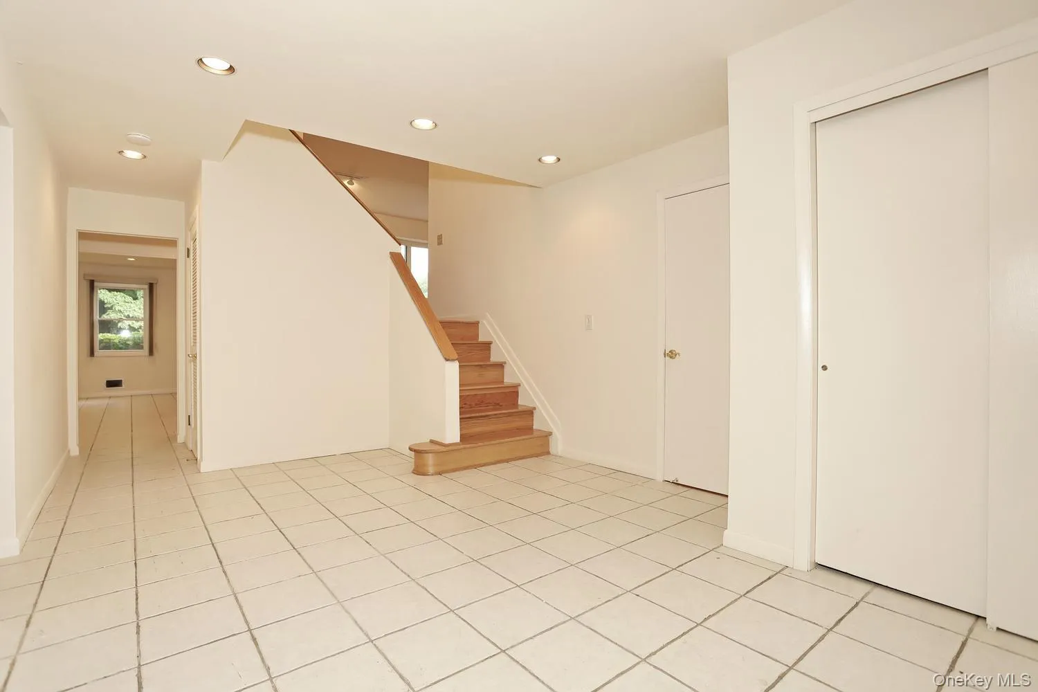 32 Newport Avenue, Orangetown, NY, 4 Bedrooms Bedrooms, 8 Rooms Rooms,2 BathroomsBathrooms,Residential,For Rent,Newport,0,1022343 32 Newport Avenue, Orangetown, NY, 4 Bedrooms Bedrooms, 8 Rooms Rooms,2 BathroomsBathrooms,Residential,For Rent,Newport,0,1022343