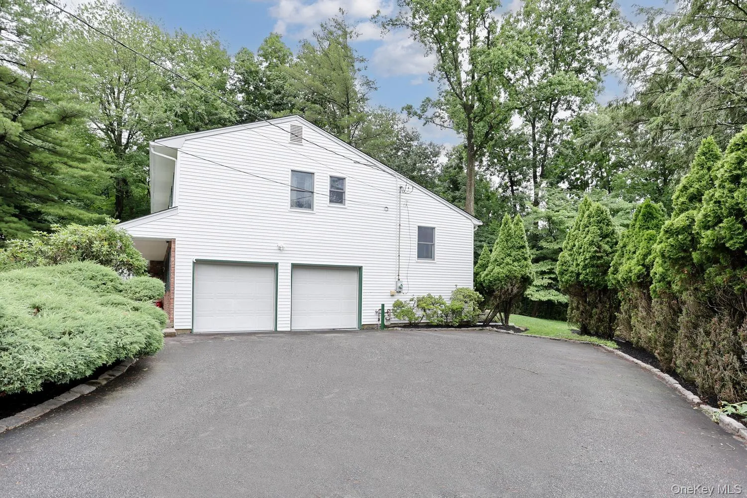 32 Newport Avenue, Orangetown, NY, 4 Bedrooms Bedrooms, 8 Rooms Rooms,2 BathroomsBathrooms,Residential,For Rent,Newport,0,1022343 32 Newport Avenue, Orangetown, NY, 4 Bedrooms Bedrooms, 8 Rooms Rooms,2 BathroomsBathrooms,Residential,For Rent,Newport,0,1022343