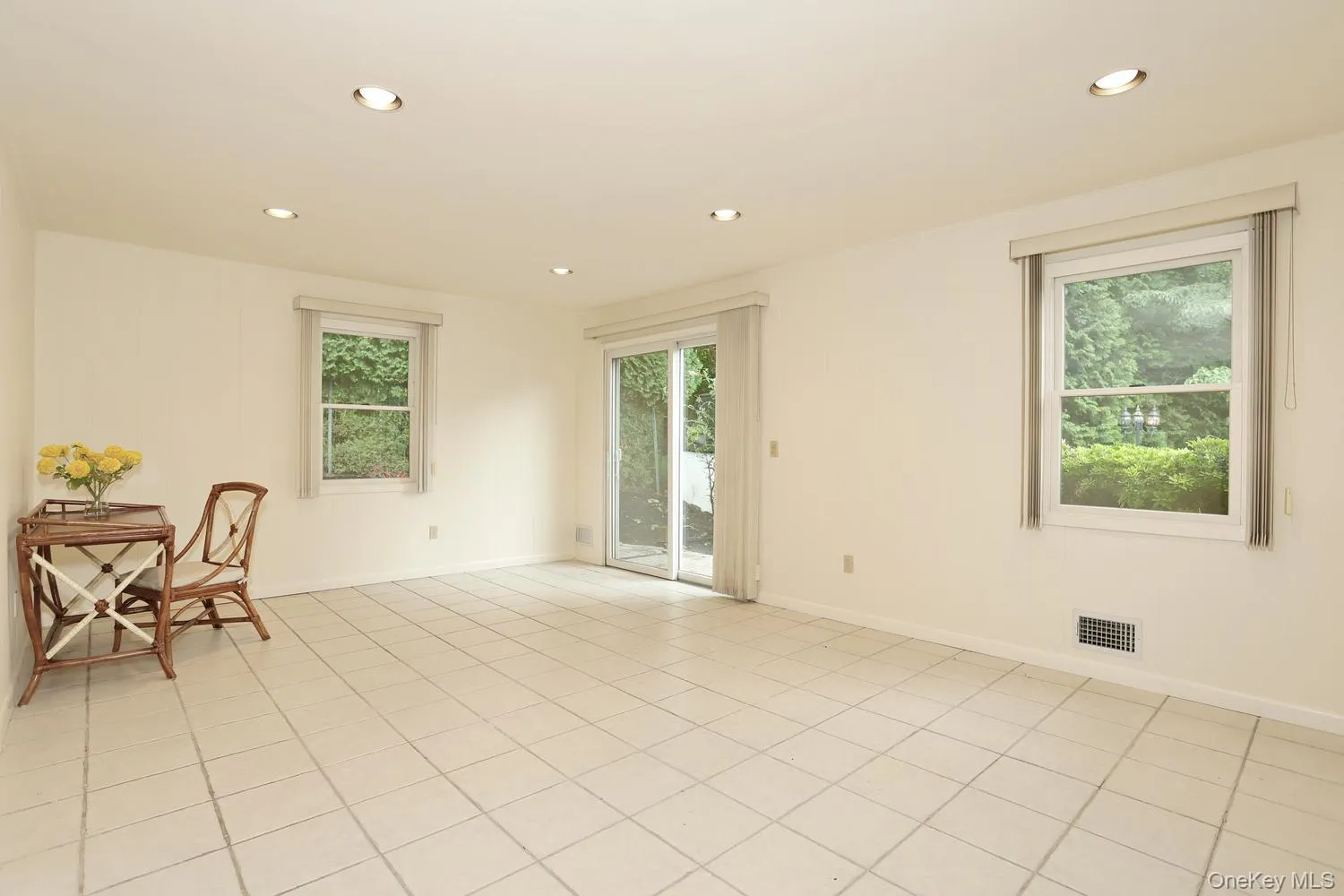 32 Newport Avenue, Orangetown, NY, 4 Bedrooms Bedrooms, 8 Rooms Rooms,2 BathroomsBathrooms,Residential,For Rent,Newport,0,1022343 32 Newport Avenue, Orangetown, NY, 4 Bedrooms Bedrooms, 8 Rooms Rooms,2 BathroomsBathrooms,Residential,For Rent,Newport,0,1022343