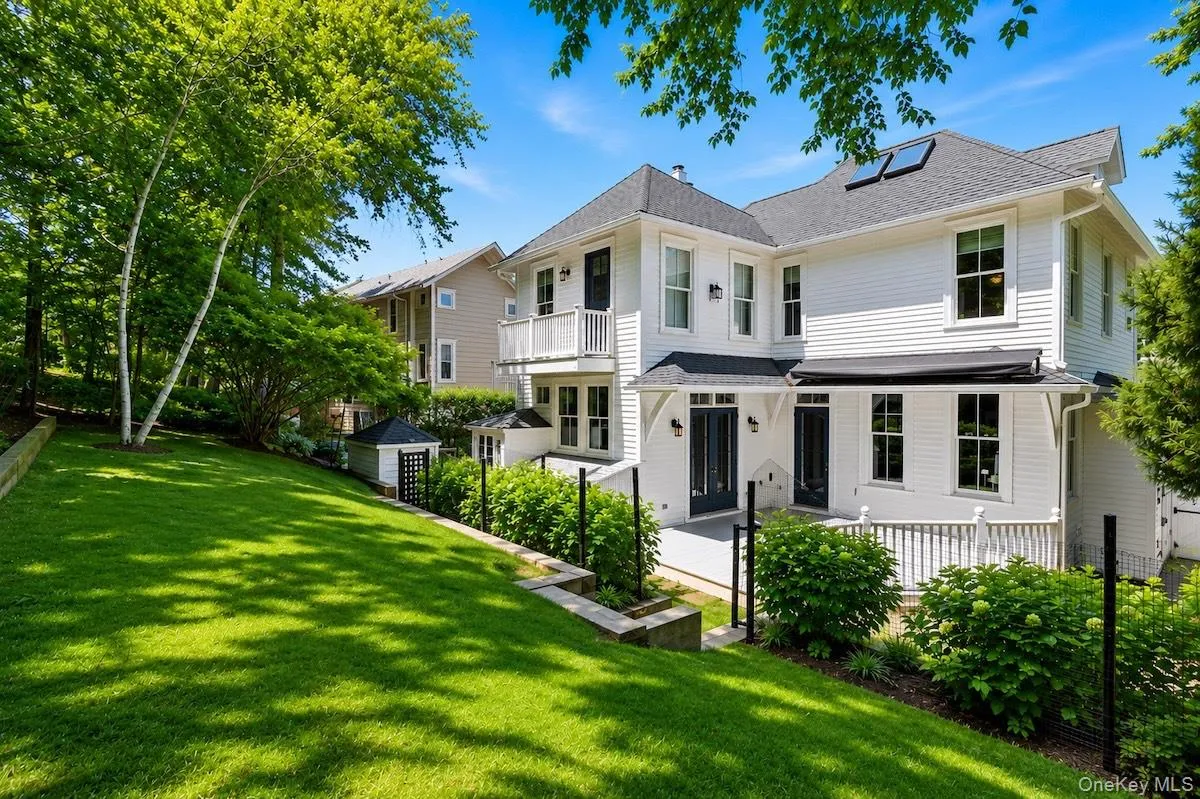 11 Prospect Avenue, Shelter Island, NY, 4 Bedrooms Bedrooms, 4 Rooms Rooms,2 BathroomsBathrooms,Residential,For Rent,Prospect,0,1022345 11 Prospect Avenue, Shelter Island, NY, 4 Bedrooms Bedrooms, 4 Rooms Rooms,2 BathroomsBathrooms,Residential,For Rent,Prospect,0,1022345