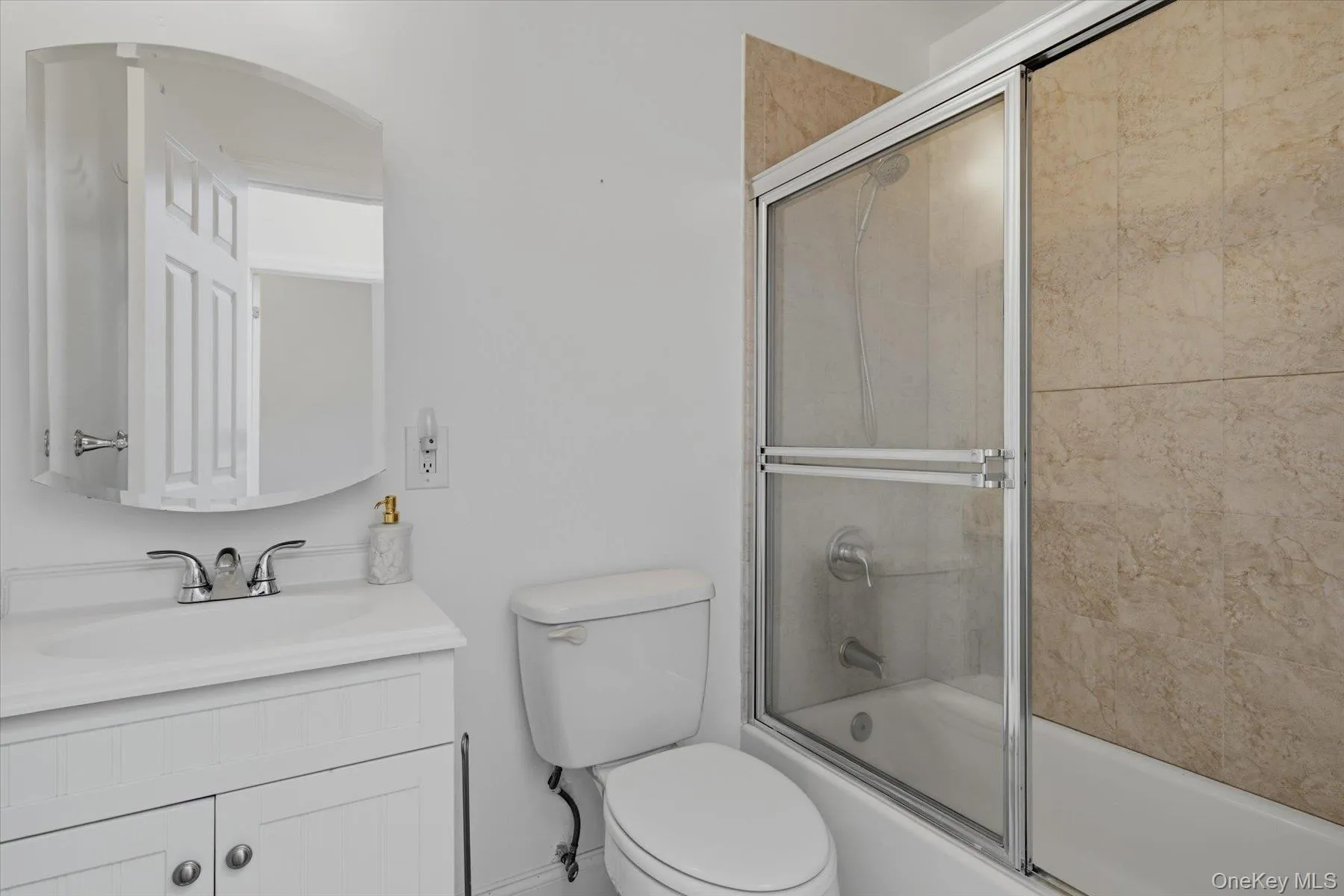 1st Floor full bath 1st Floor full bath