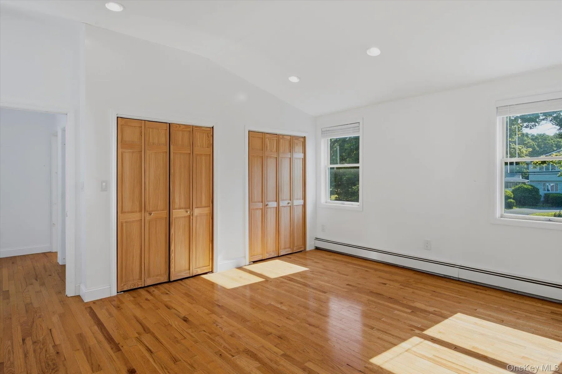 Large primary ensuite Large primary ensuite