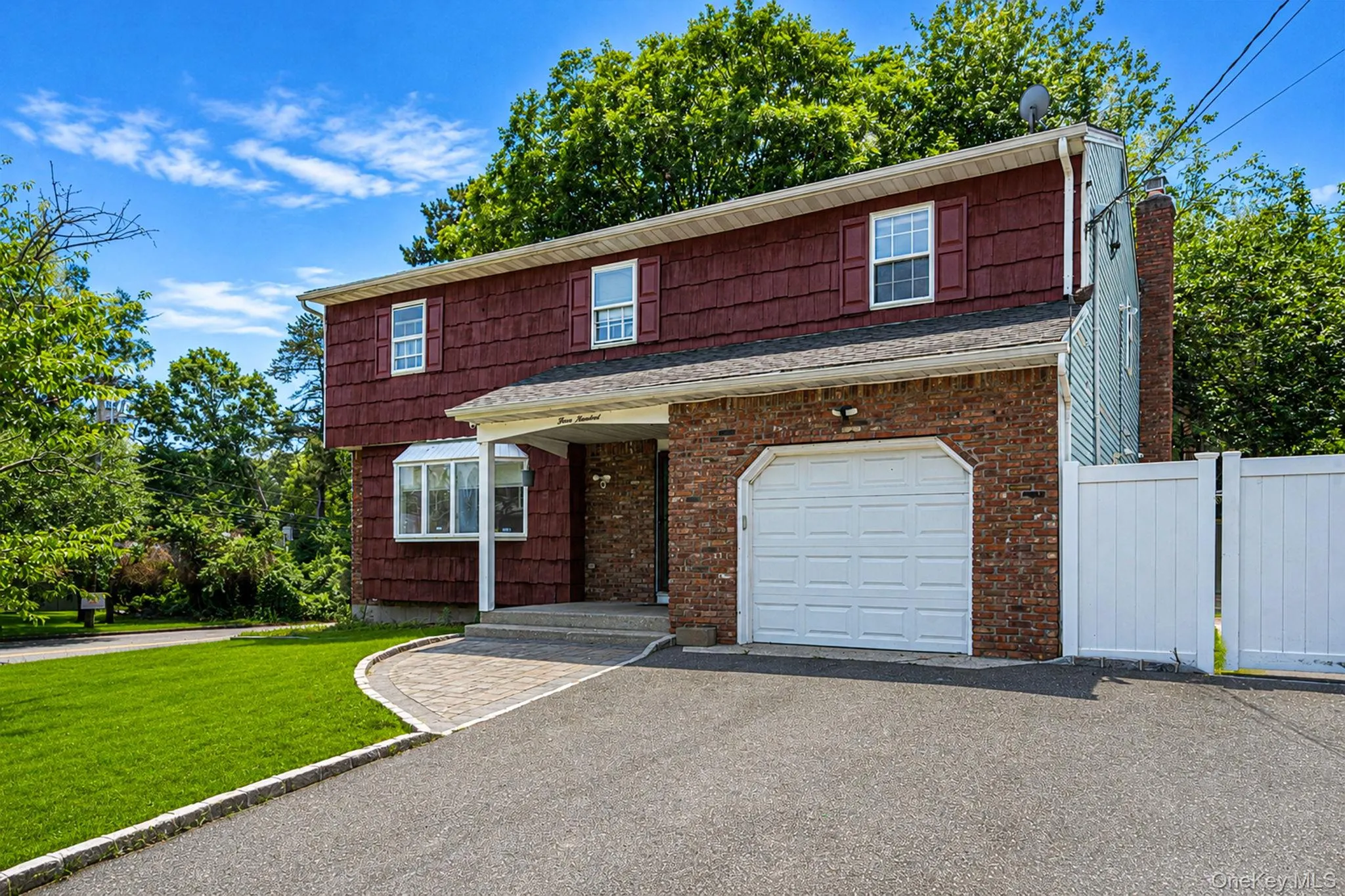 300 Browns Road, Smithtown, NY, 4 Bedrooms Bedrooms, 10 Rooms Rooms,3 BathroomsBathrooms,Residential,For Rent,Browns,0,1022351 300 Browns Road, Smithtown, NY, 4 Bedrooms Bedrooms, 10 Rooms Rooms,3 BathroomsBathrooms,Residential,For Rent,Browns,0,1022351
