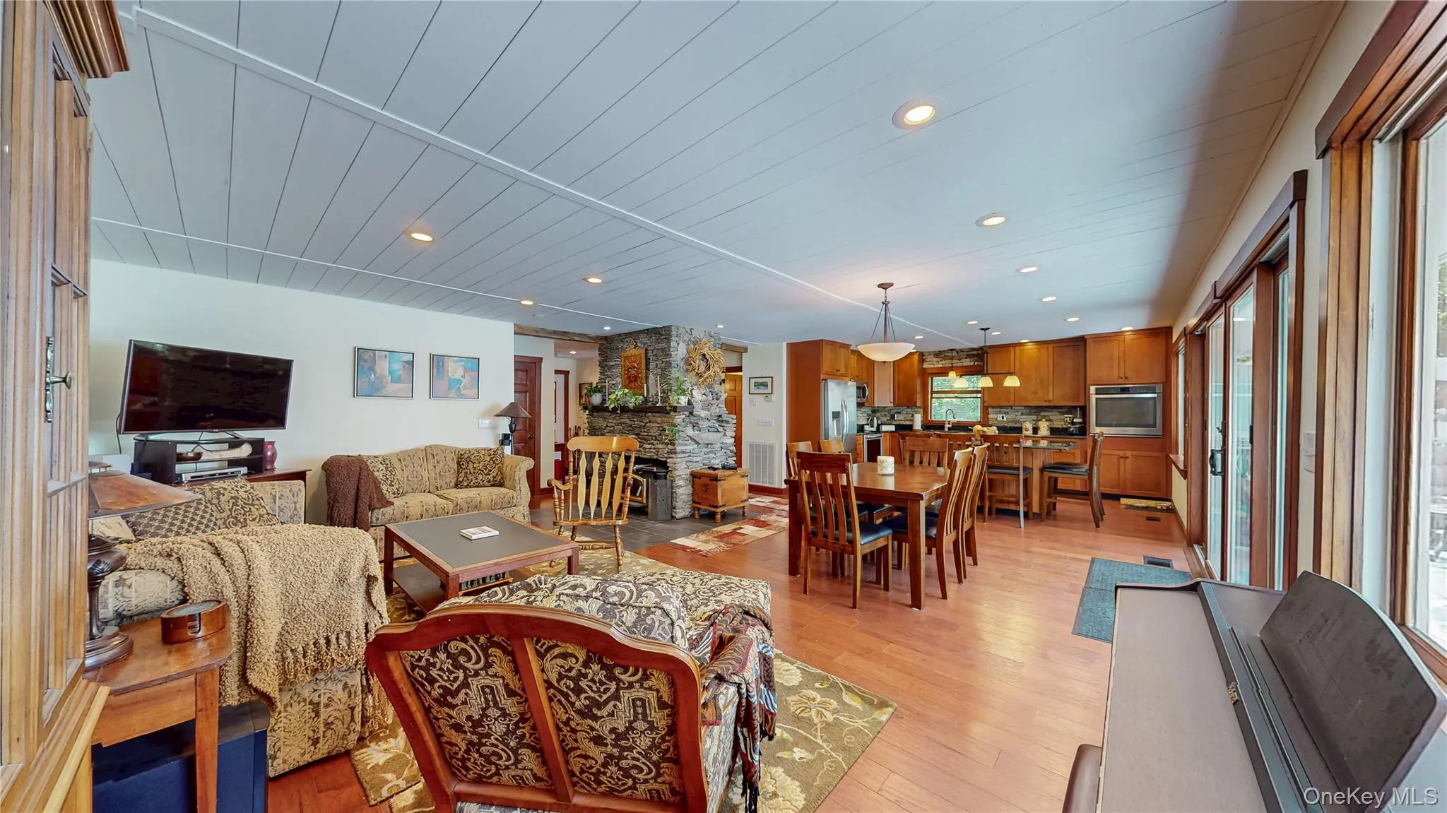 20 Sunset Point, Mamakating, NY, 3 Bedrooms Bedrooms, 8 Rooms Rooms,2 BathroomsBathrooms,Residential,For Rent,Sunset,0,1022358 20 Sunset Point, Mamakating, NY, 3 Bedrooms Bedrooms, 8 Rooms Rooms,2 BathroomsBathrooms,Residential,For Rent,Sunset,0,1022358