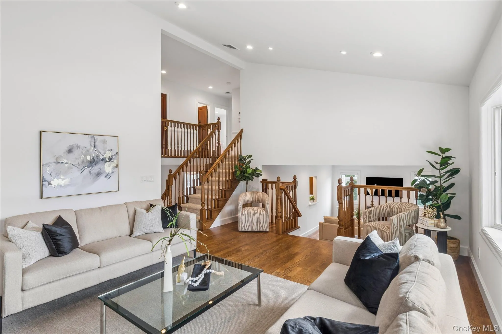 25 Voorhis Drive, Oyster Bay, NY, 4 Bedrooms Bedrooms, 11 Rooms Rooms,3 BathroomsBathrooms,Residential,For Rent,Voorhis,0,1022367 25 Voorhis Drive, Oyster Bay, NY, 4 Bedrooms Bedrooms, 11 Rooms Rooms,3 BathroomsBathrooms,Residential,For Rent,Voorhis,0,1022367