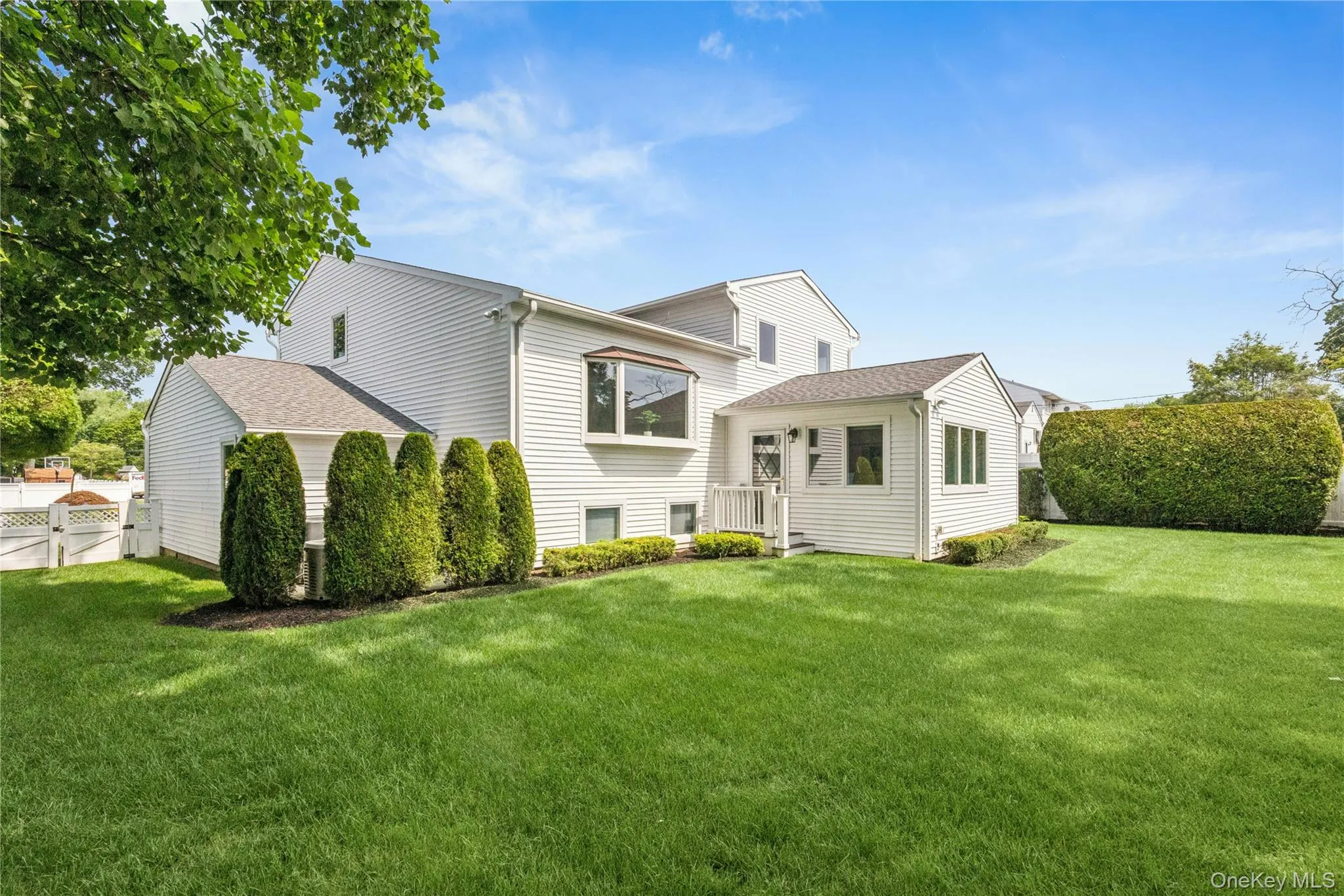 25 Voorhis Drive, Oyster Bay, NY, 4 Bedrooms Bedrooms, 11 Rooms Rooms,3 BathroomsBathrooms,Residential,For Rent,Voorhis,0,1022367 25 Voorhis Drive, Oyster Bay, NY, 4 Bedrooms Bedrooms, 11 Rooms Rooms,3 BathroomsBathrooms,Residential,For Rent,Voorhis,0,1022367
