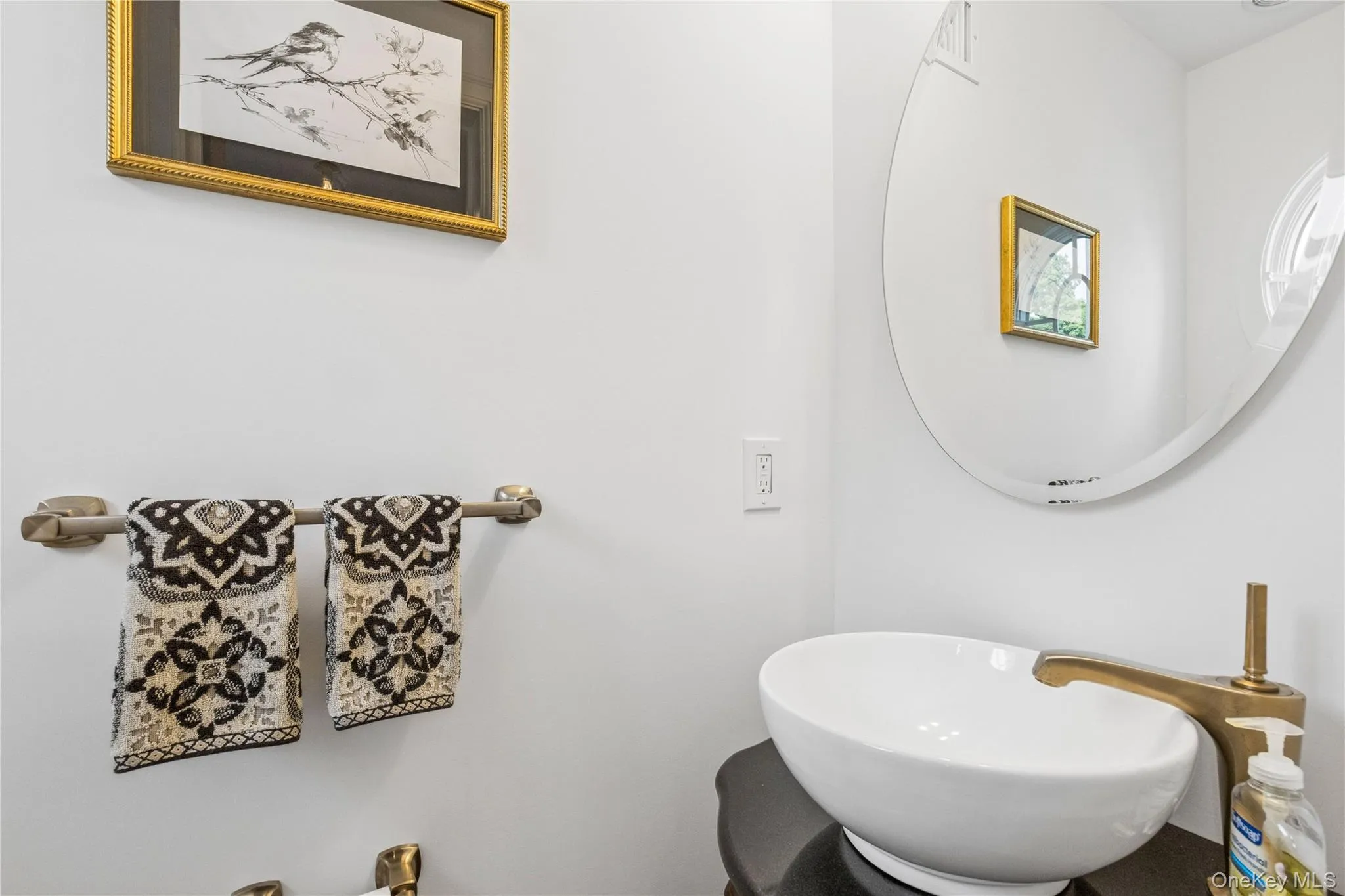25 Voorhis Drive, Oyster Bay, NY, 4 Bedrooms Bedrooms, 11 Rooms Rooms,3 BathroomsBathrooms,Residential,For Rent,Voorhis,0,1022367 25 Voorhis Drive, Oyster Bay, NY, 4 Bedrooms Bedrooms, 11 Rooms Rooms,3 BathroomsBathrooms,Residential,For Rent,Voorhis,0,1022367