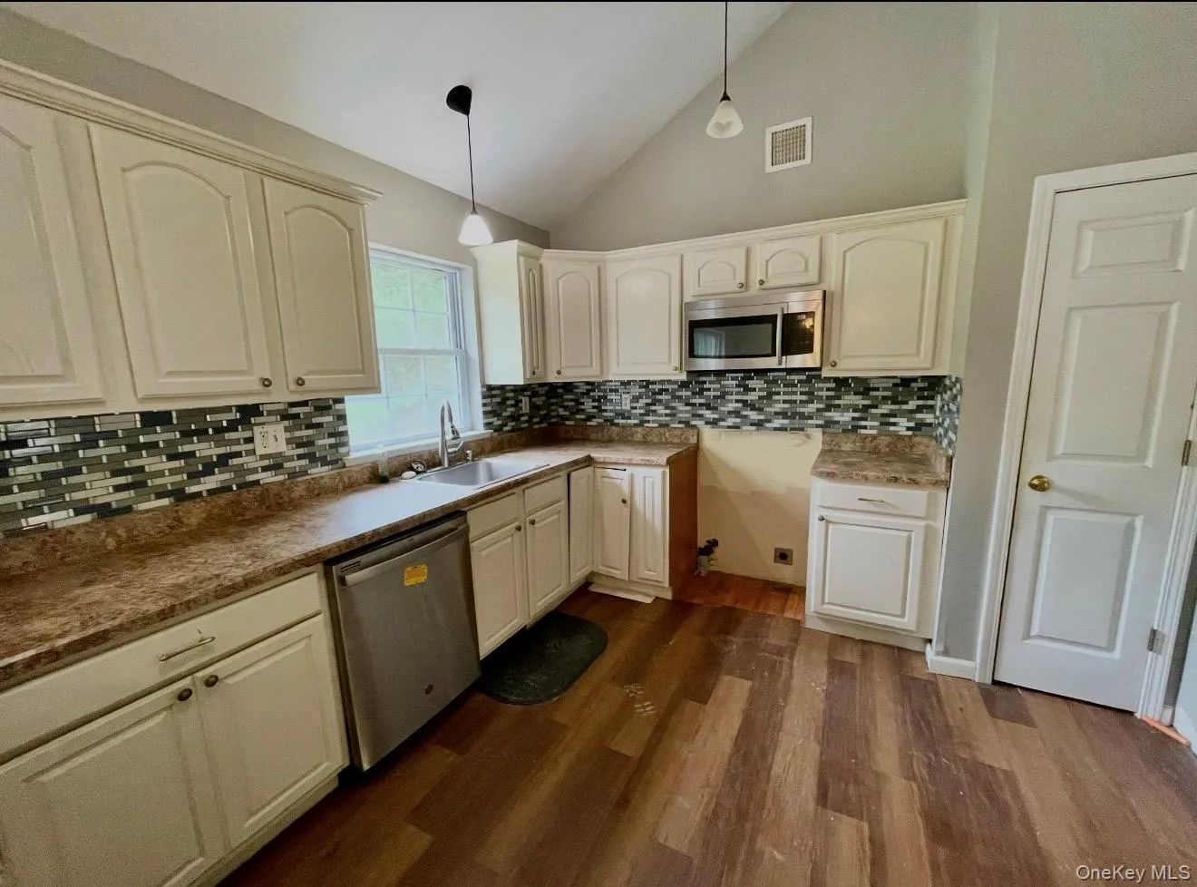9 Masten Lake Court, Mamakating, NY, 3 Bedrooms Bedrooms, 7 Rooms Rooms,2 BathroomsBathrooms,Residential,For Rent,Masten Lake,0,1022368 9 Masten Lake Court, Mamakating, NY, 3 Bedrooms Bedrooms, 7 Rooms Rooms,2 BathroomsBathrooms,Residential,For Rent,Masten Lake,0,1022368