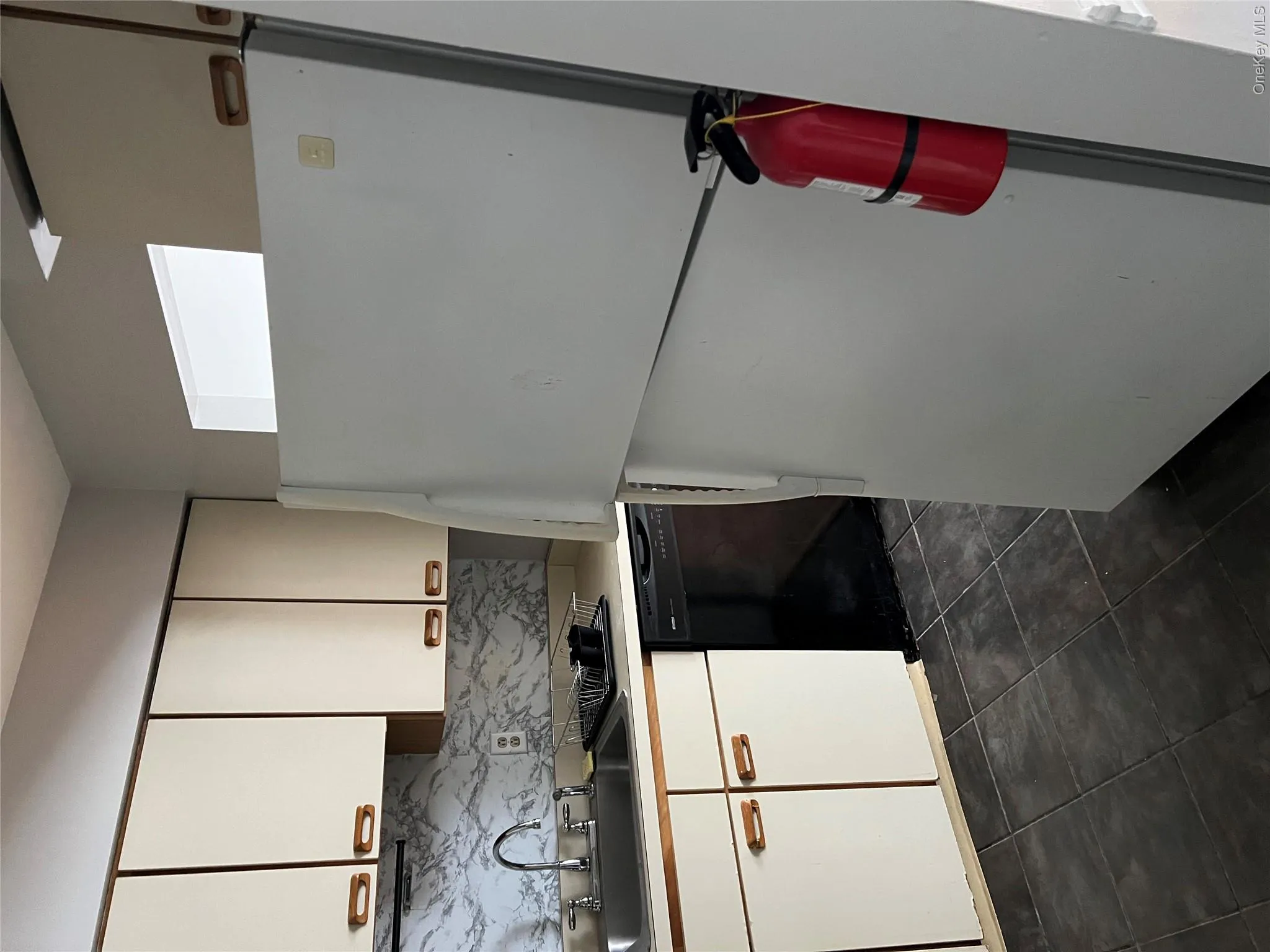 5 Ruth Court, Middletown, NY, 1 Bedroom Bedrooms, 4 Rooms Rooms,1 BathroomBathrooms,Residential Lease,For Rent,Ruth,0,1022389 5 Ruth Court, Middletown, NY, 1 Bedroom Bedrooms, 4 Rooms Rooms,1 BathroomBathrooms,Residential Lease,For Rent,Ruth,0,1022389