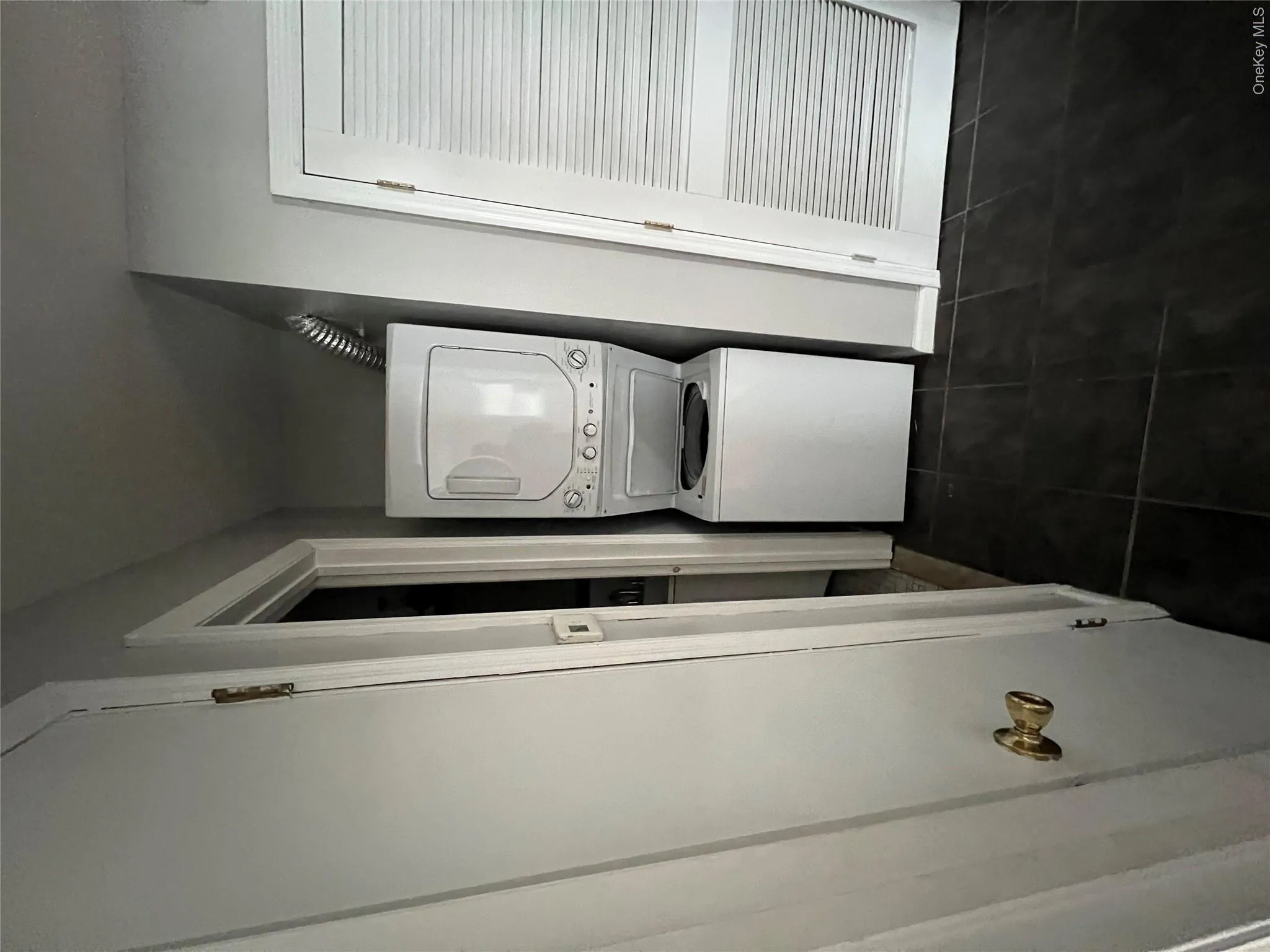 5 Ruth Court, Middletown, NY, 1 Bedroom Bedrooms, 4 Rooms Rooms,1 BathroomBathrooms,Residential Lease,For Rent,Ruth,0,1022389 5 Ruth Court, Middletown, NY, 1 Bedroom Bedrooms, 4 Rooms Rooms,1 BathroomBathrooms,Residential Lease,For Rent,Ruth,0,1022389