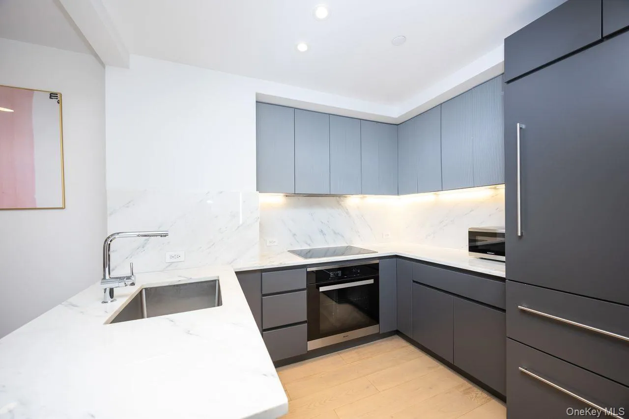 300 30th Street, New York, NY, 1 Bedroom Bedrooms, 4 Rooms Rooms,1 BathroomBathrooms,Residential Lease,For Rent,30th,0,1022397 300 30th Street, New York, NY, 1 Bedroom Bedrooms, 4 Rooms Rooms,1 BathroomBathrooms,Residential Lease,For Rent,30th,0,1022397