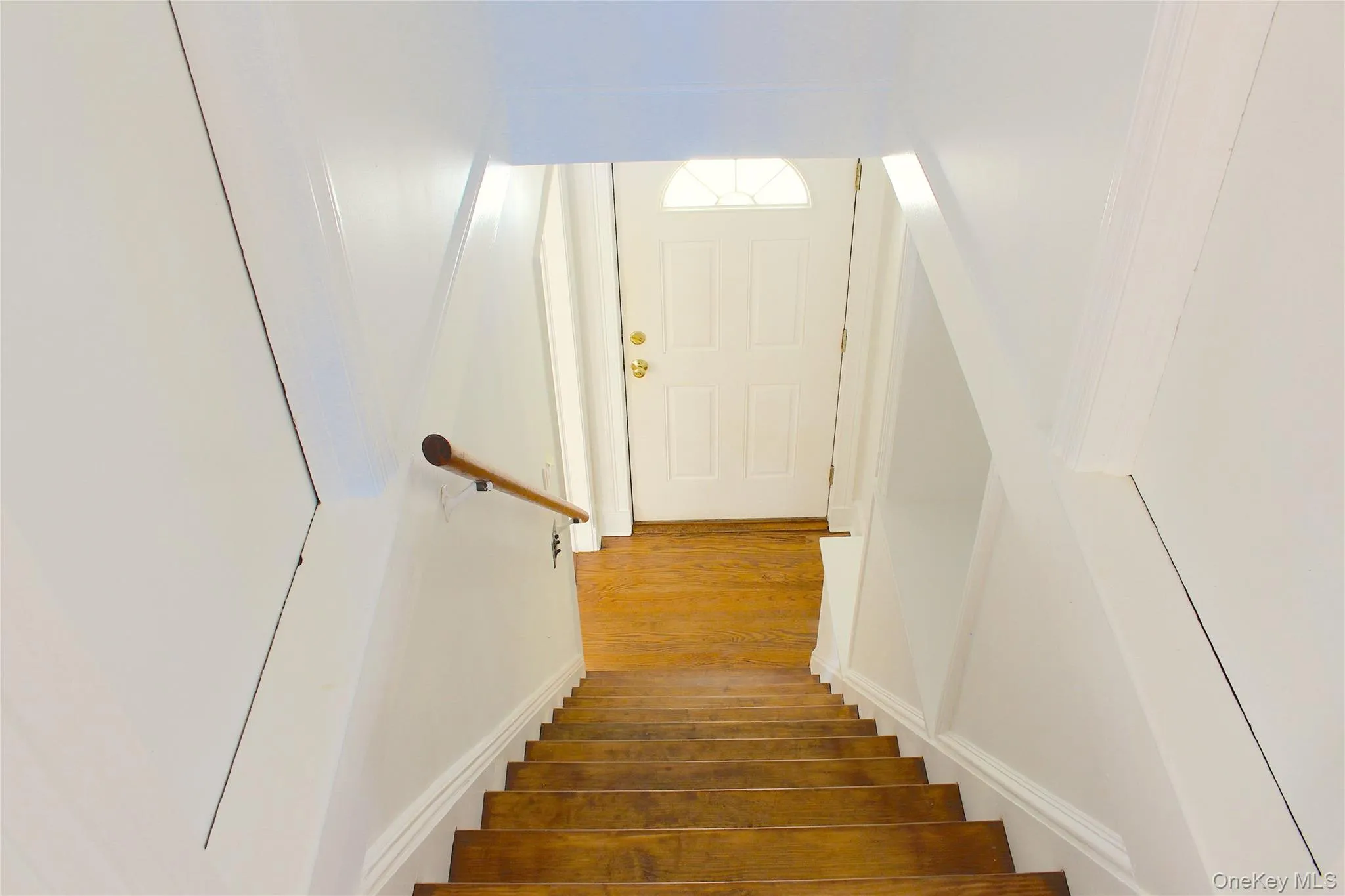 66 Scudder Place, Huntington, NY, 1 Bedroom Bedrooms, 3 Rooms Rooms,1 BathroomBathrooms,Residential Lease,For Rent,Scudder,0,1022398 66 Scudder Place, Huntington, NY, 1 Bedroom Bedrooms, 3 Rooms Rooms,1 BathroomBathrooms,Residential Lease,For Rent,Scudder,0,1022398