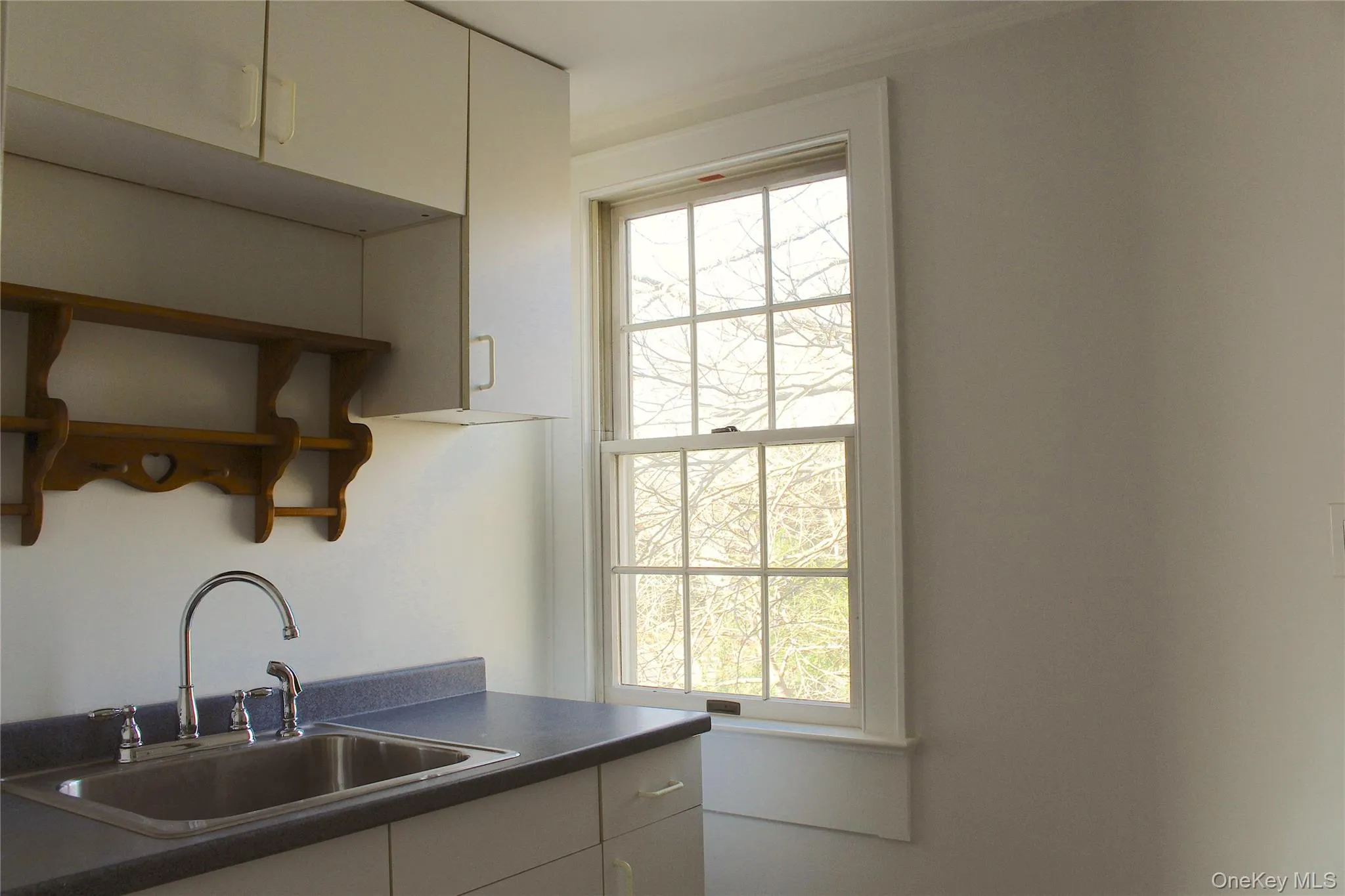 66 Scudder Place, Huntington, NY, 1 Bedroom Bedrooms, 3 Rooms Rooms,1 BathroomBathrooms,Residential Lease,For Rent,Scudder,0,1022398 66 Scudder Place, Huntington, NY, 1 Bedroom Bedrooms, 3 Rooms Rooms,1 BathroomBathrooms,Residential Lease,For Rent,Scudder,0,1022398